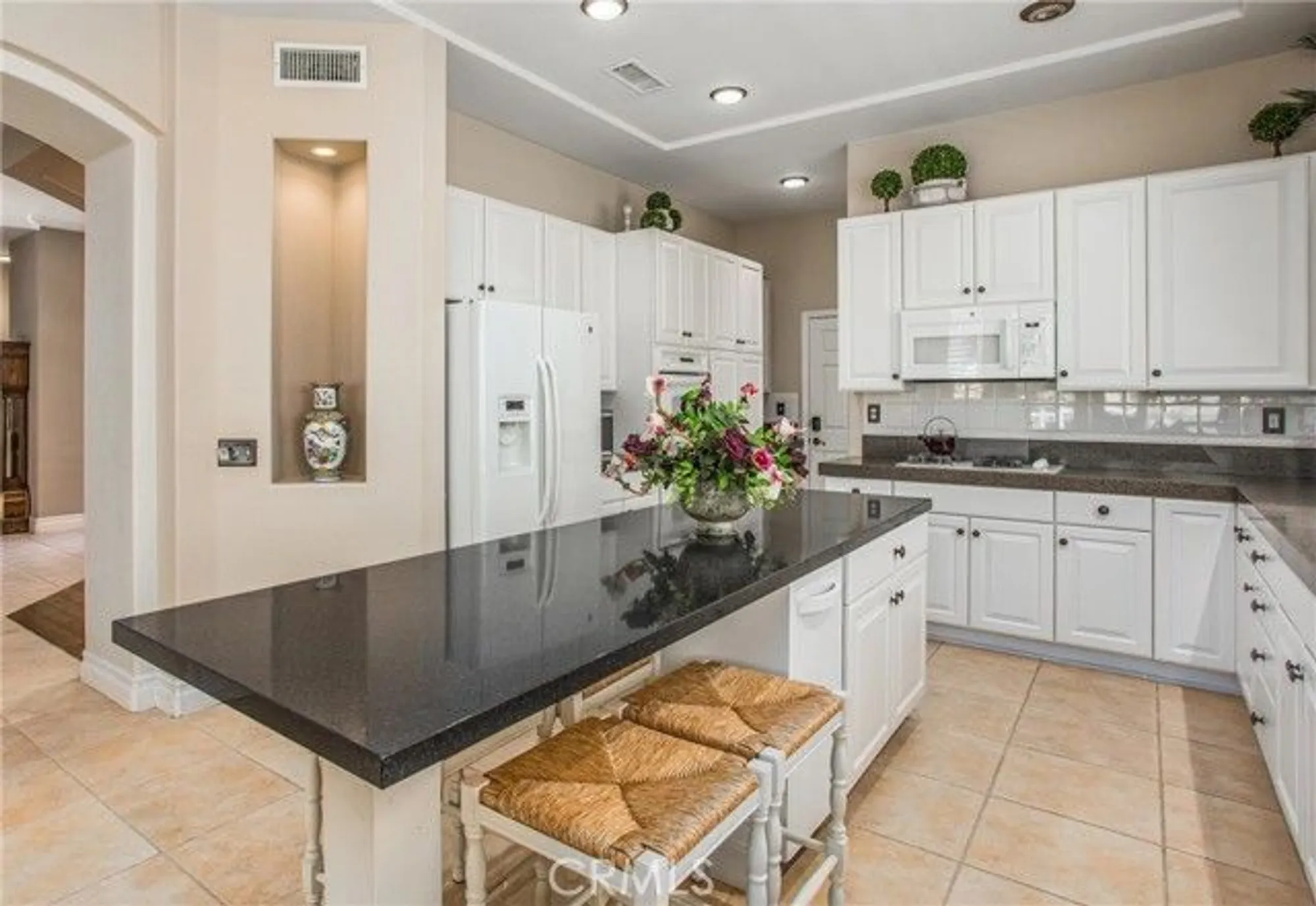 Property Slideshow image 7 of 37 | 2012 melbourne cir, Banning, CA, 92220