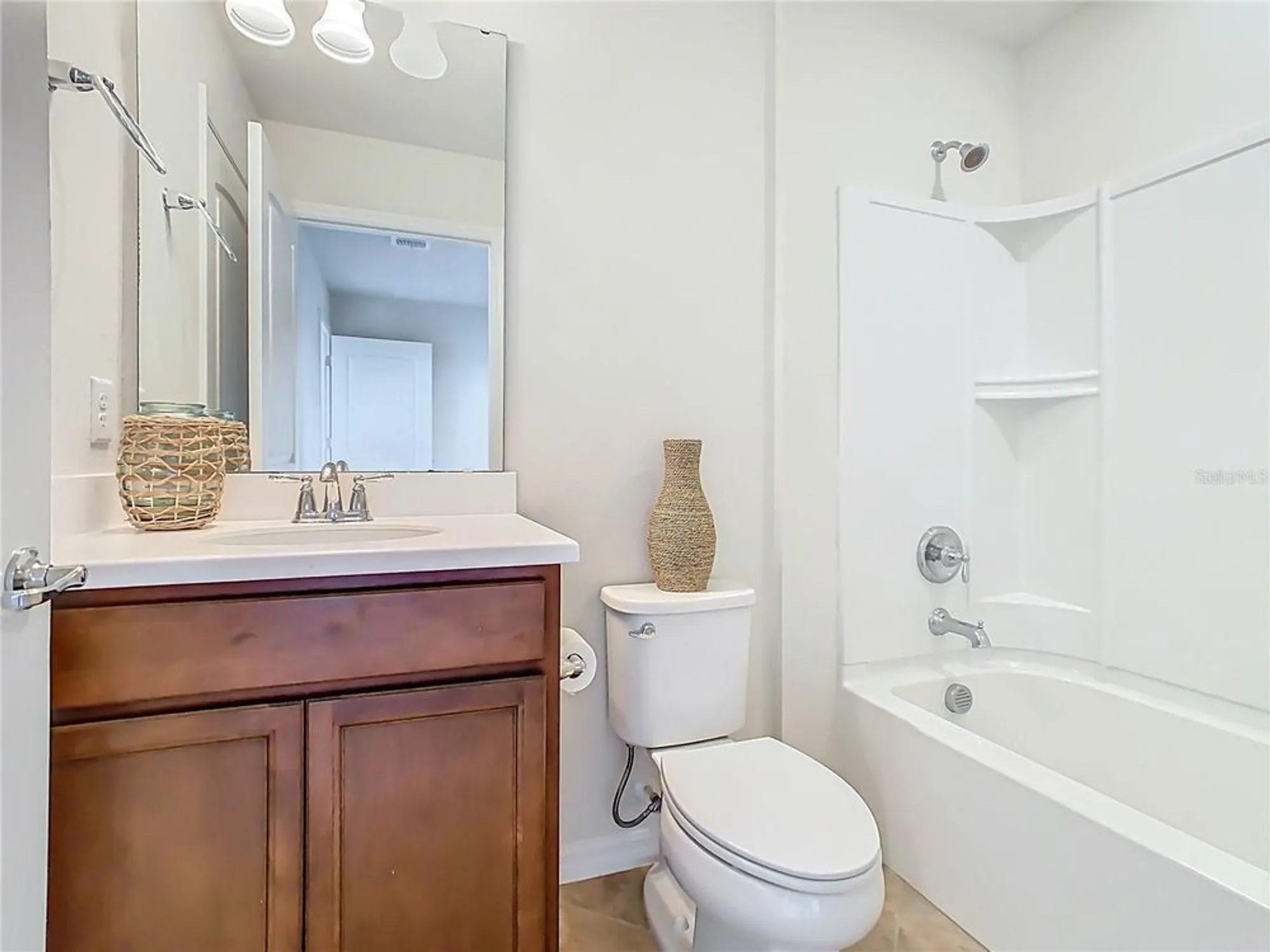 Property Slideshow image 14 of 60 | 210 tomelloso way, Davenport, FL, 33837