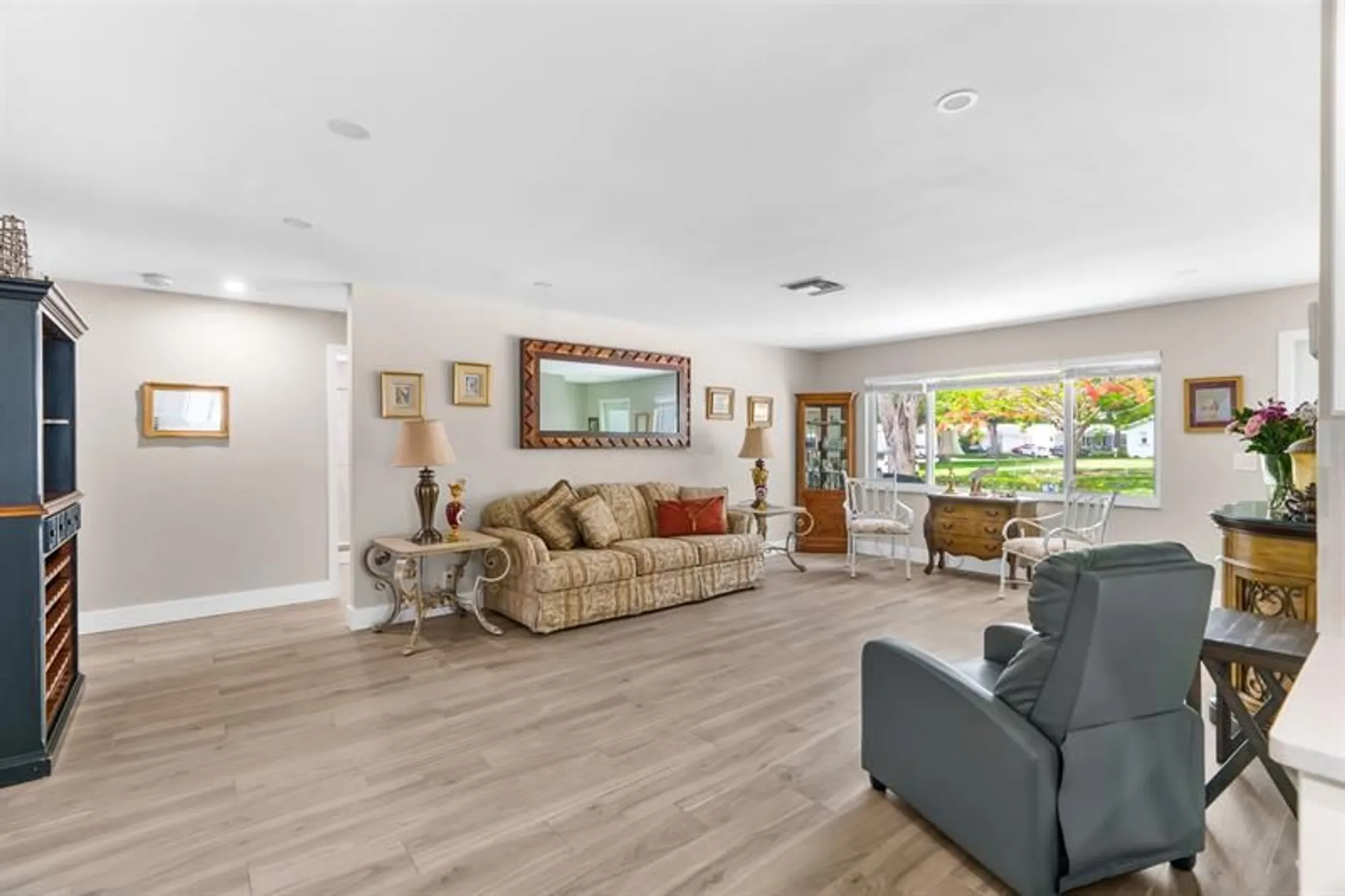Property Slideshow image 8 of 59 | 8825 nw 14th st, Plantation, FL, 33322