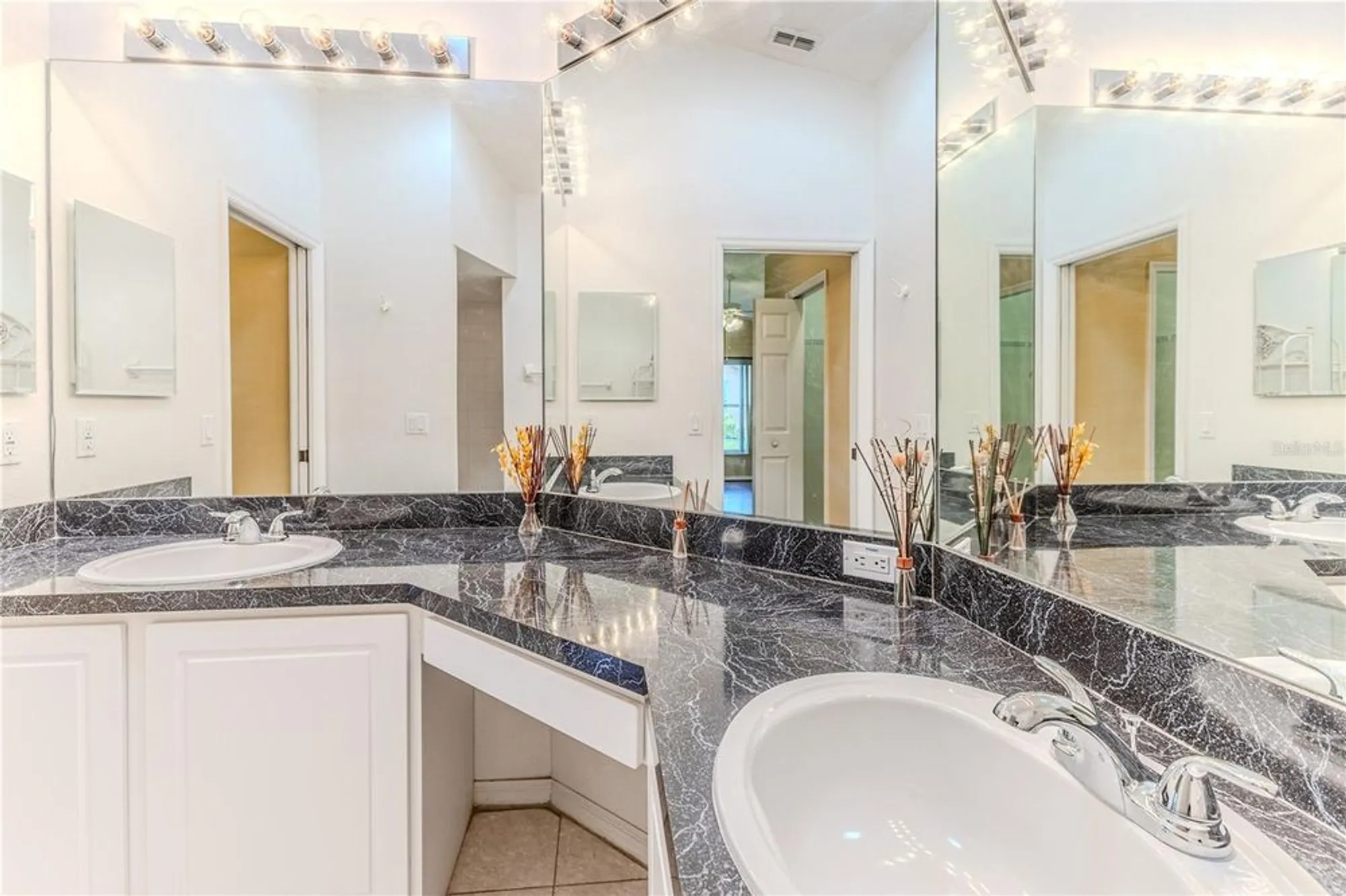 Property Slideshow image 33 of 71 | 11261 mcracken dr, Spring Hill, FL, 34609