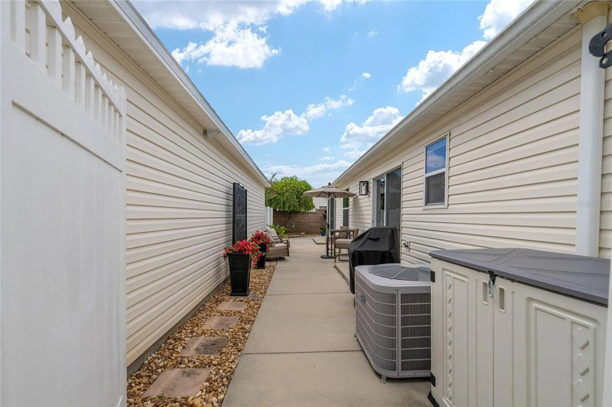 Property Slideshow image 36 of 39 | 2498 yalaha ave, The Villages, FL, 32162