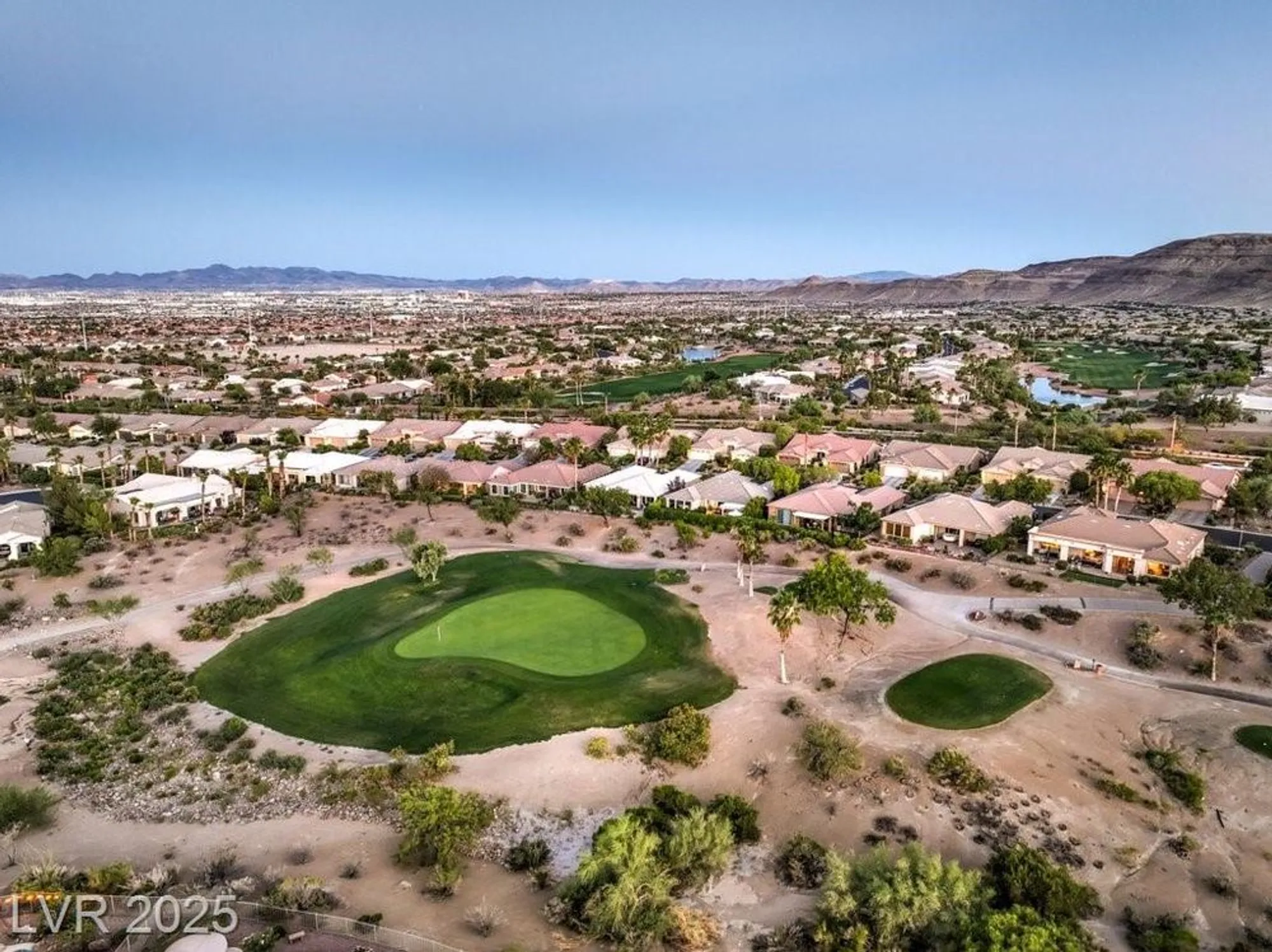 Property Slideshow image 22 of 39 | 10536 abisso dr, Las Vegas, NV, 89135