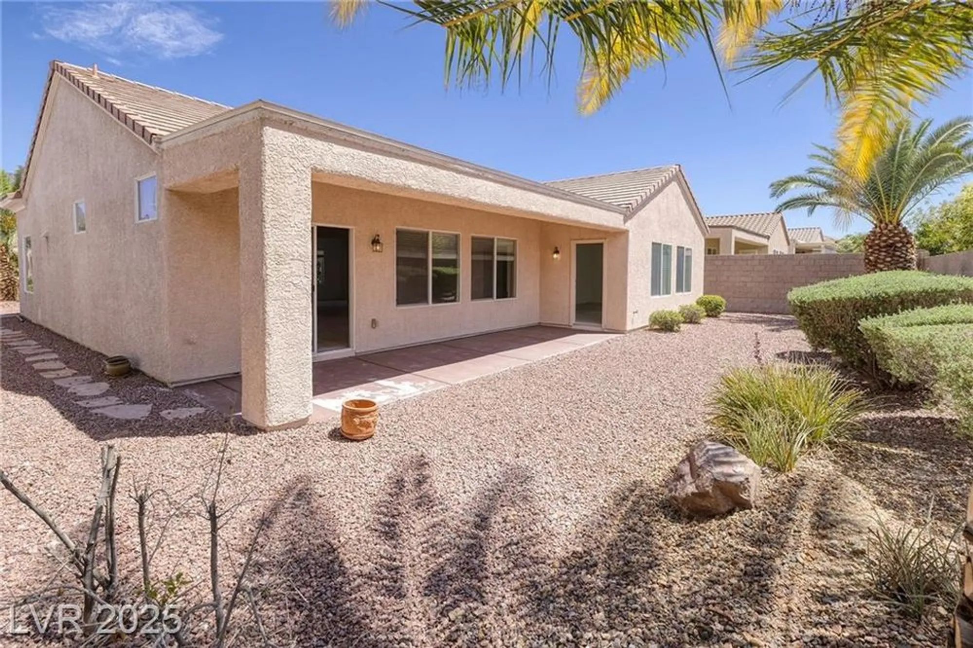 Property Slideshow image 21 of 37 | 2131 waterton rivers dr, Henderson, NV, 89044