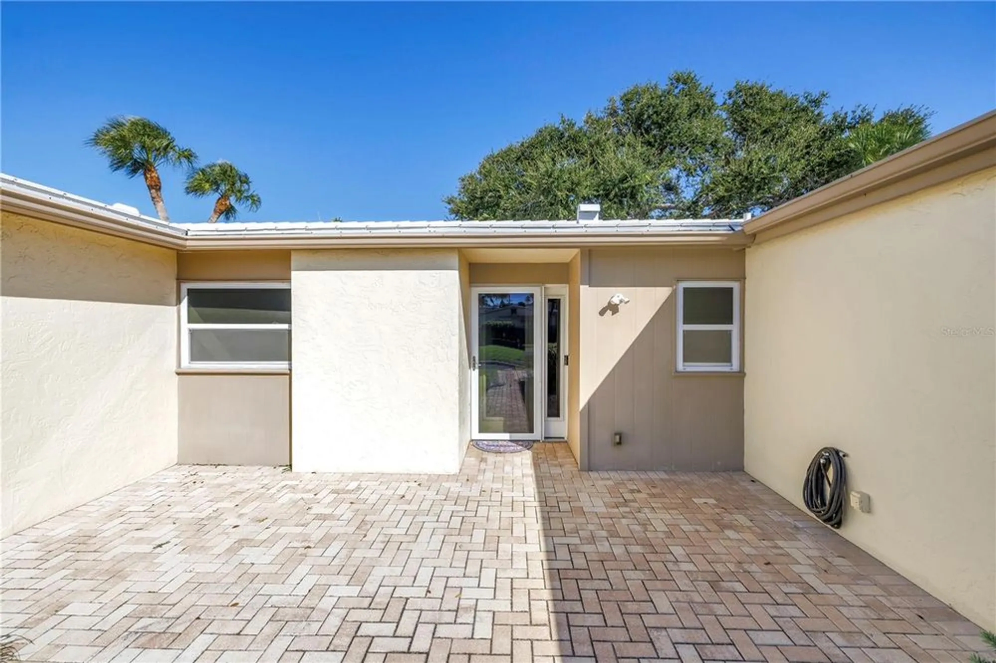 Property Slideshow image 8 of 60 | 111 whispering sands cir # v38, Sarasota, FL, 34242