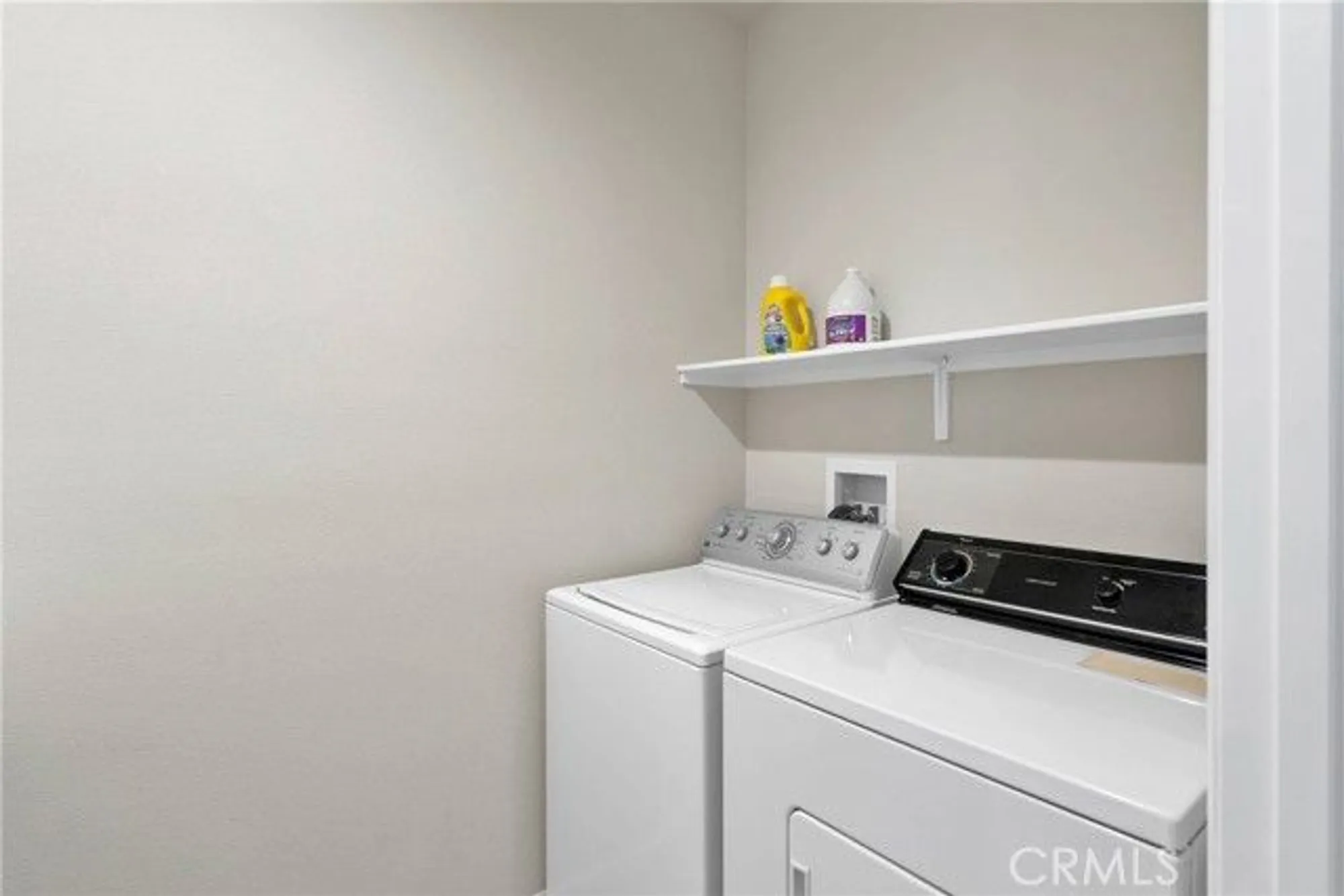 Property Slideshow image 32 of 46 | 18935 lariat st, Apple Valley, CA, 92308