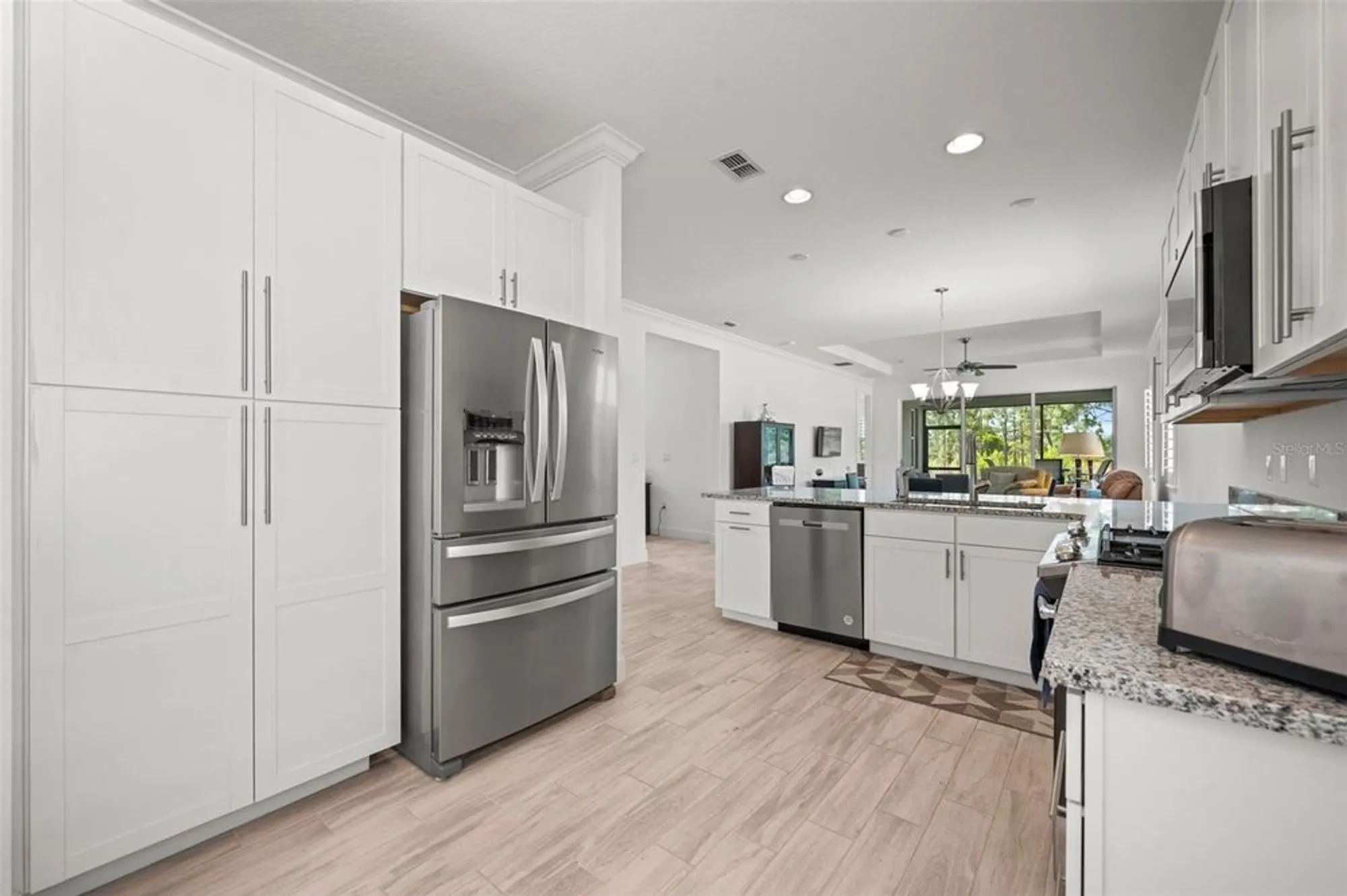 Property Slideshow image 10 of 30 | 1069 avery meadows way, Deland, FL, 32724