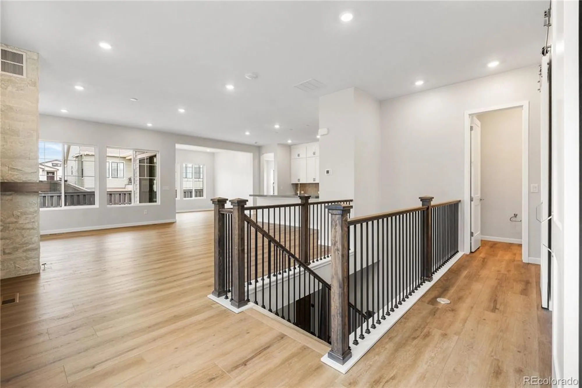 Property Slideshow image 7 of 31 | 11116 stonepath st, Littleton, CO, 80125