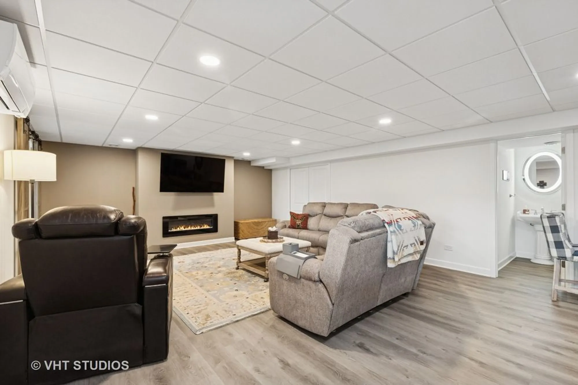 Property Slideshow image 20 of 36 | , Volo, IL, 60020