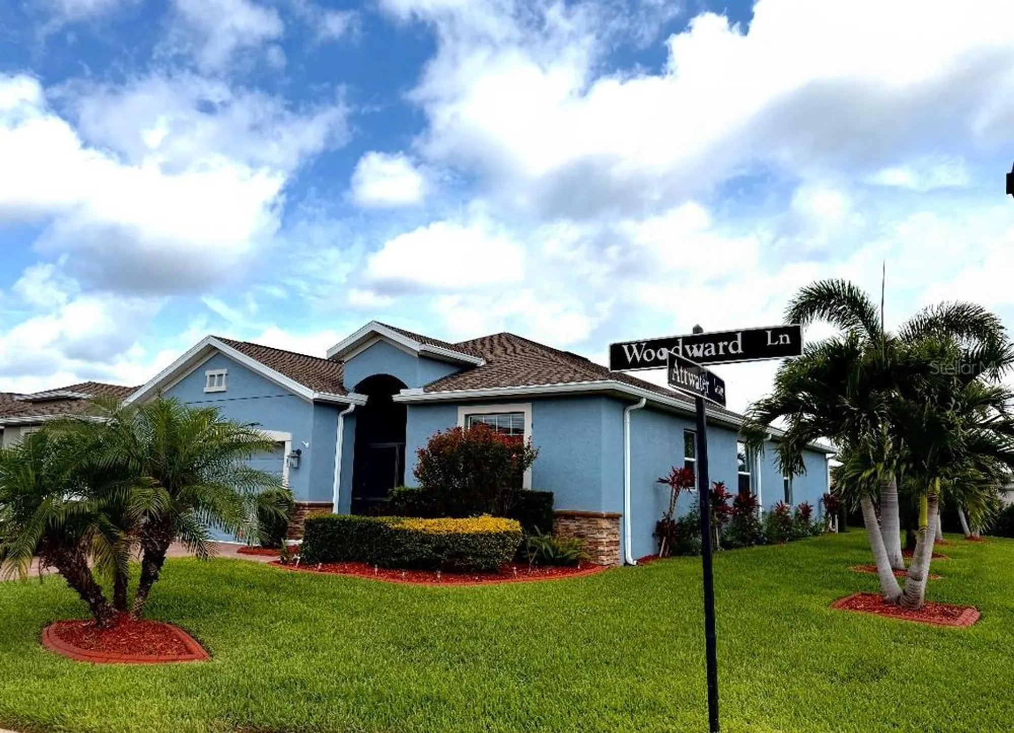 Property Slideshow image 5 of 12 | 2919 woodward ln, Winter Haven, FL, 33884