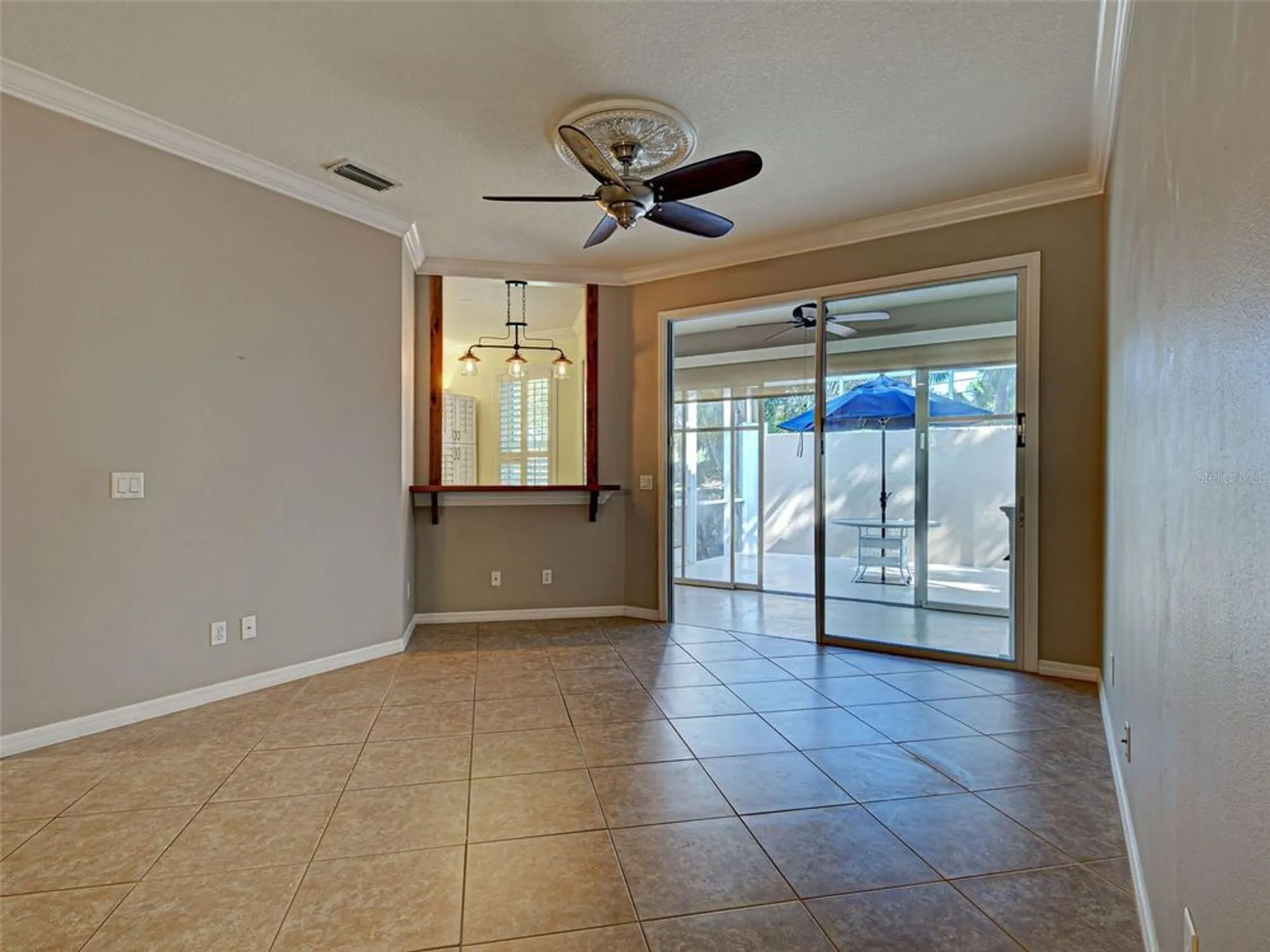 Property Slideshow image 15 of 54 | 912 barclay ct, Venice, FL, 34293