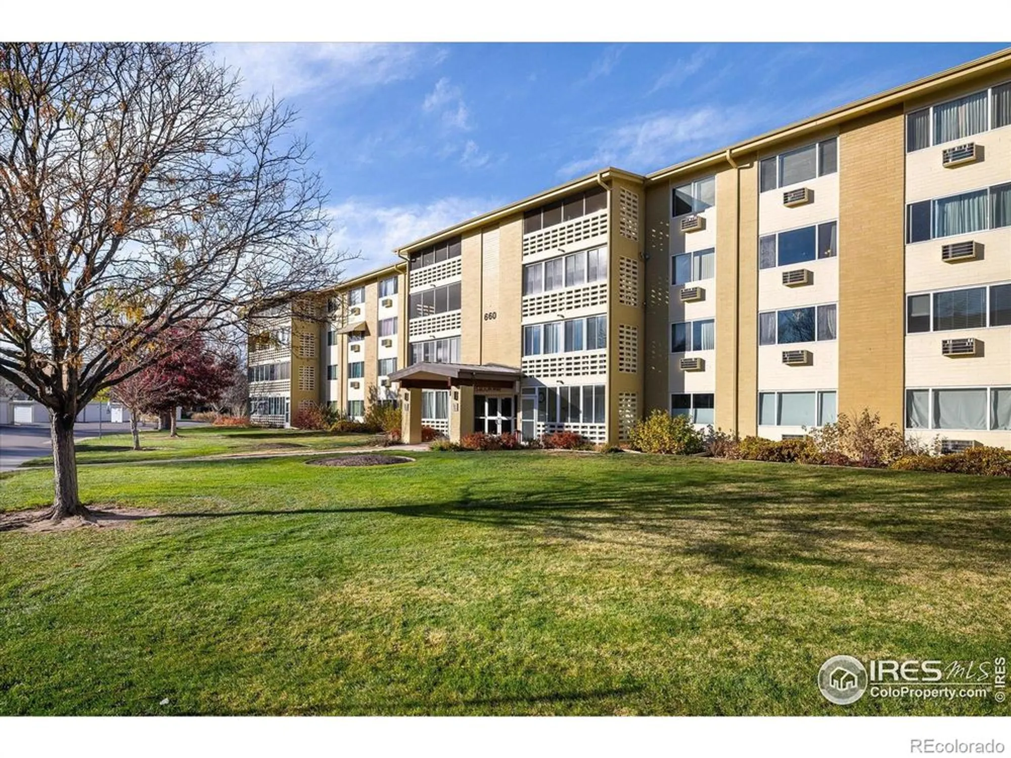 Property Slideshow image 1 of 27 | 660 s alton way apt 6b, Denver, CO, 80247