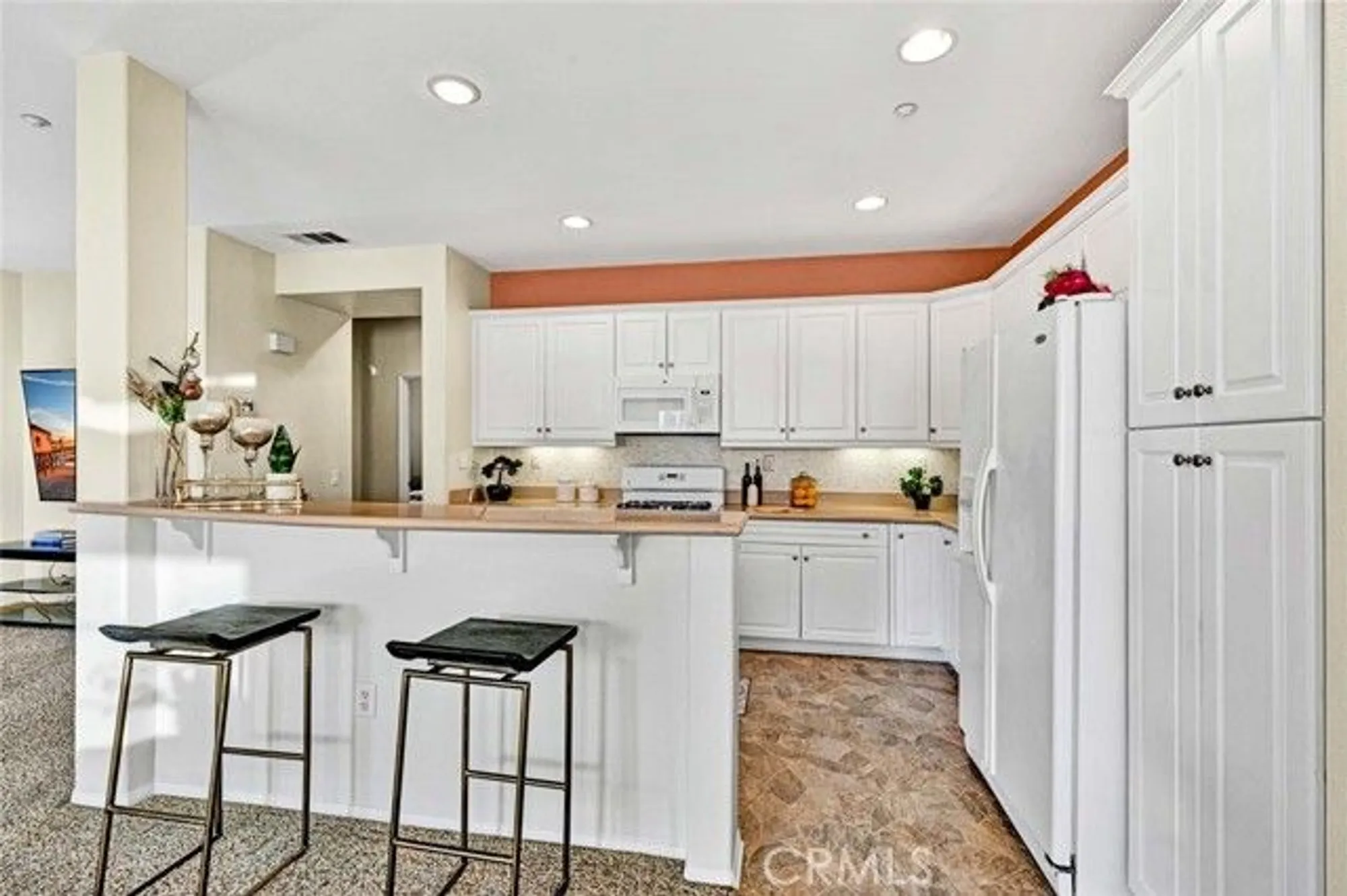 Property Slideshow image 9 of 38 | 9440 revere ct, Fountain Valley, CA, 92708