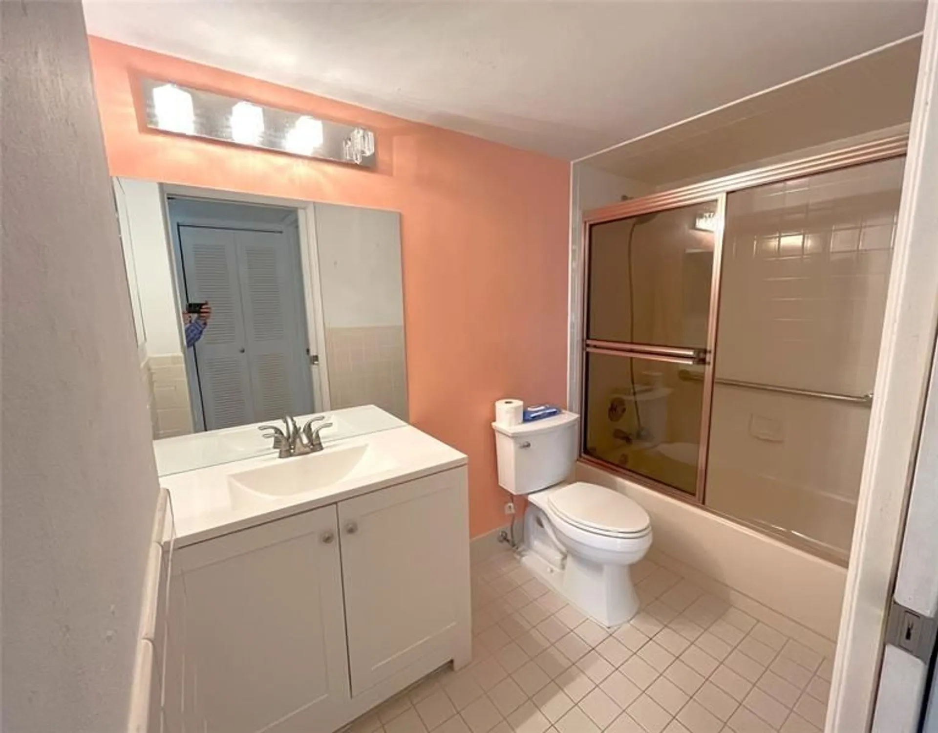 Property Slideshow image 8 of 38 | 7267 huntington ln apt 104, Delray Beach, FL, 33446