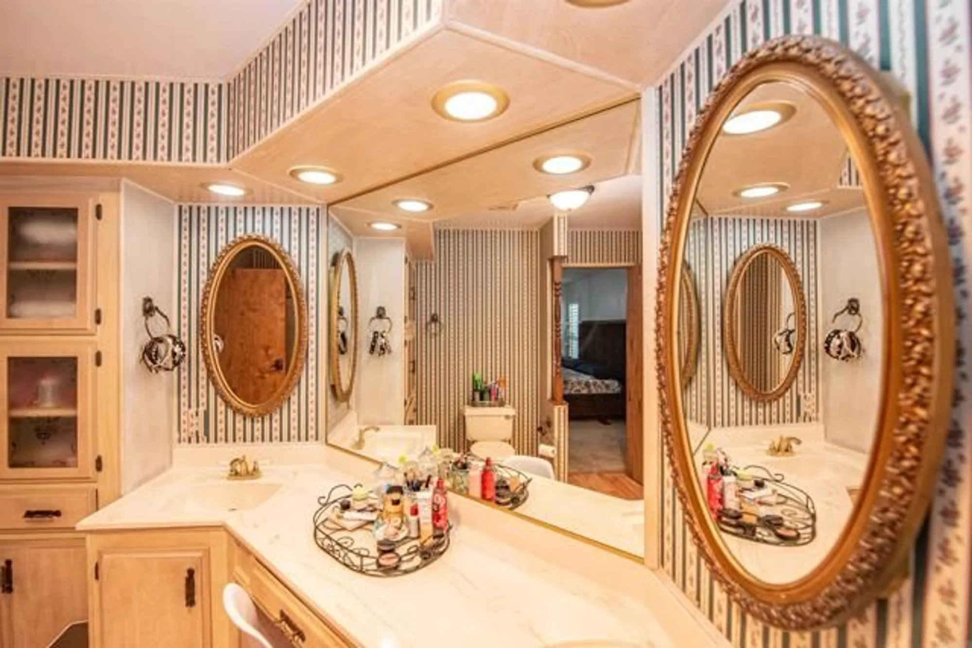 Property Slideshow image 45 of 67 | 38210 via taffia, Murrieta, CA, 92563