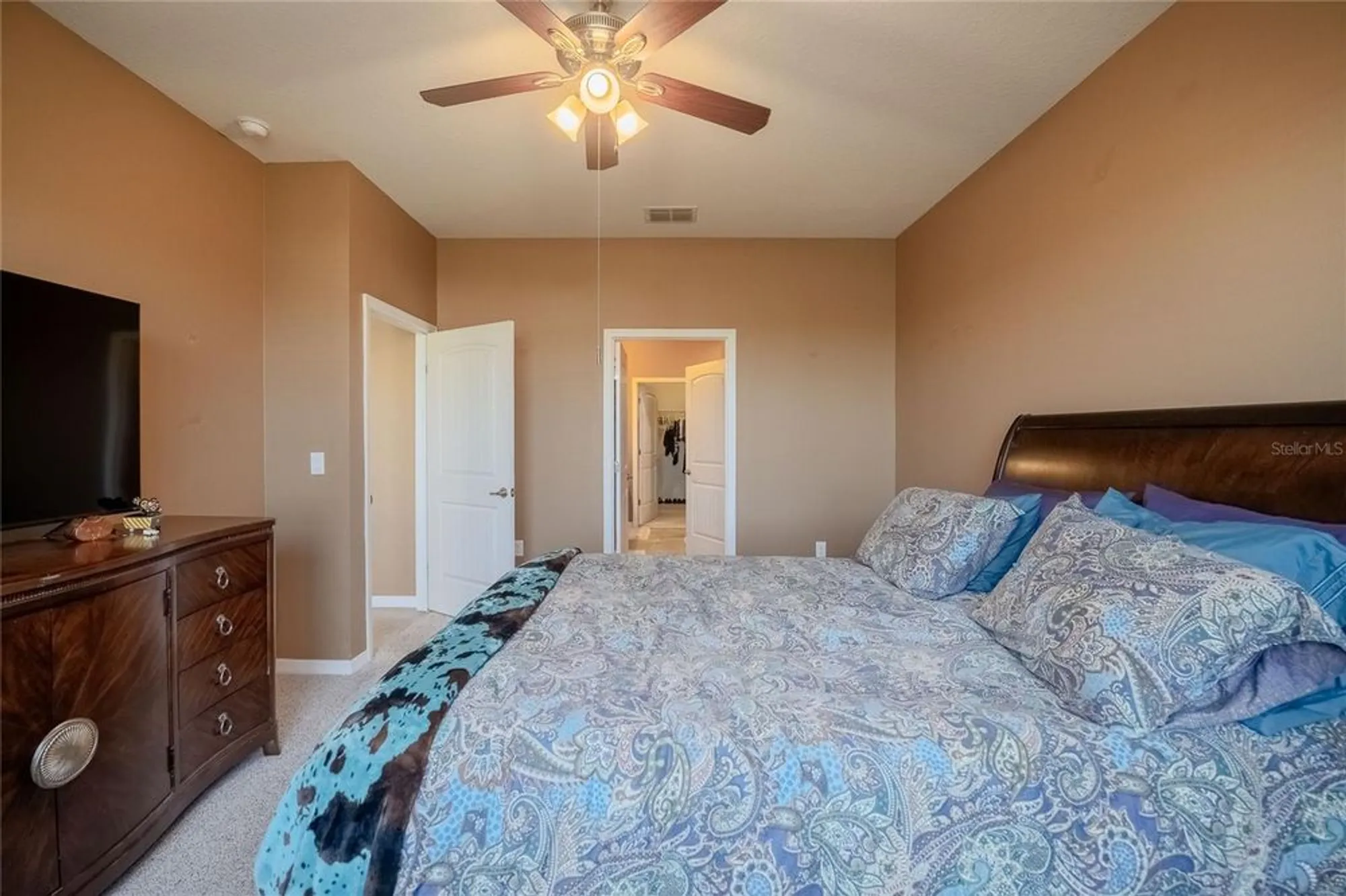 Property Slideshow image 10 of 52 | 2667 canyon crest dr, Lakeland, FL, 33811