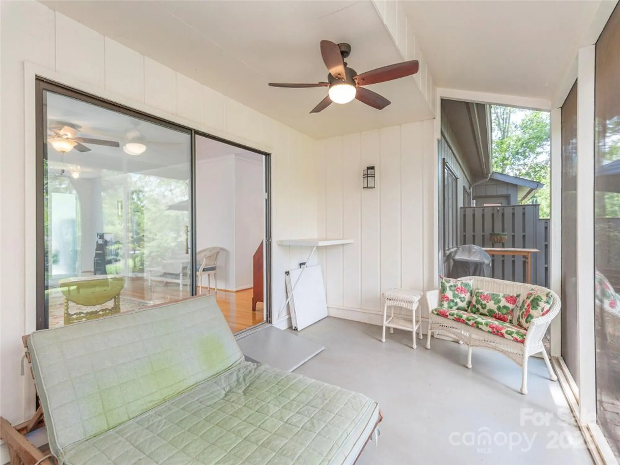 Property Slideshow image 19 of 25 | 208 crowfields dr, Asheville, NC, 28803