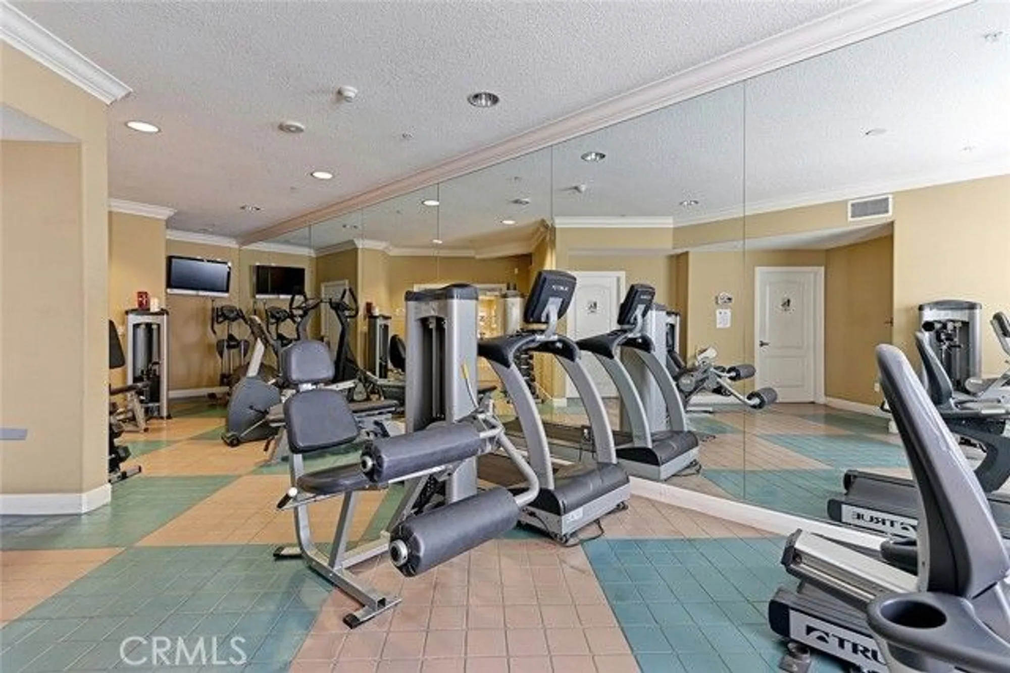 Property Slideshow image 23 of 27 | 2750 artesia blvd unit 110, Redondo Beach, CA, 90278