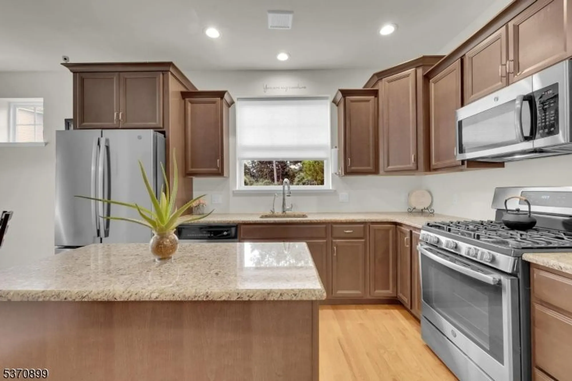 Property Slideshow image 10 of 50 | 24 lupine ln, Hackettstown, NJ, 07840