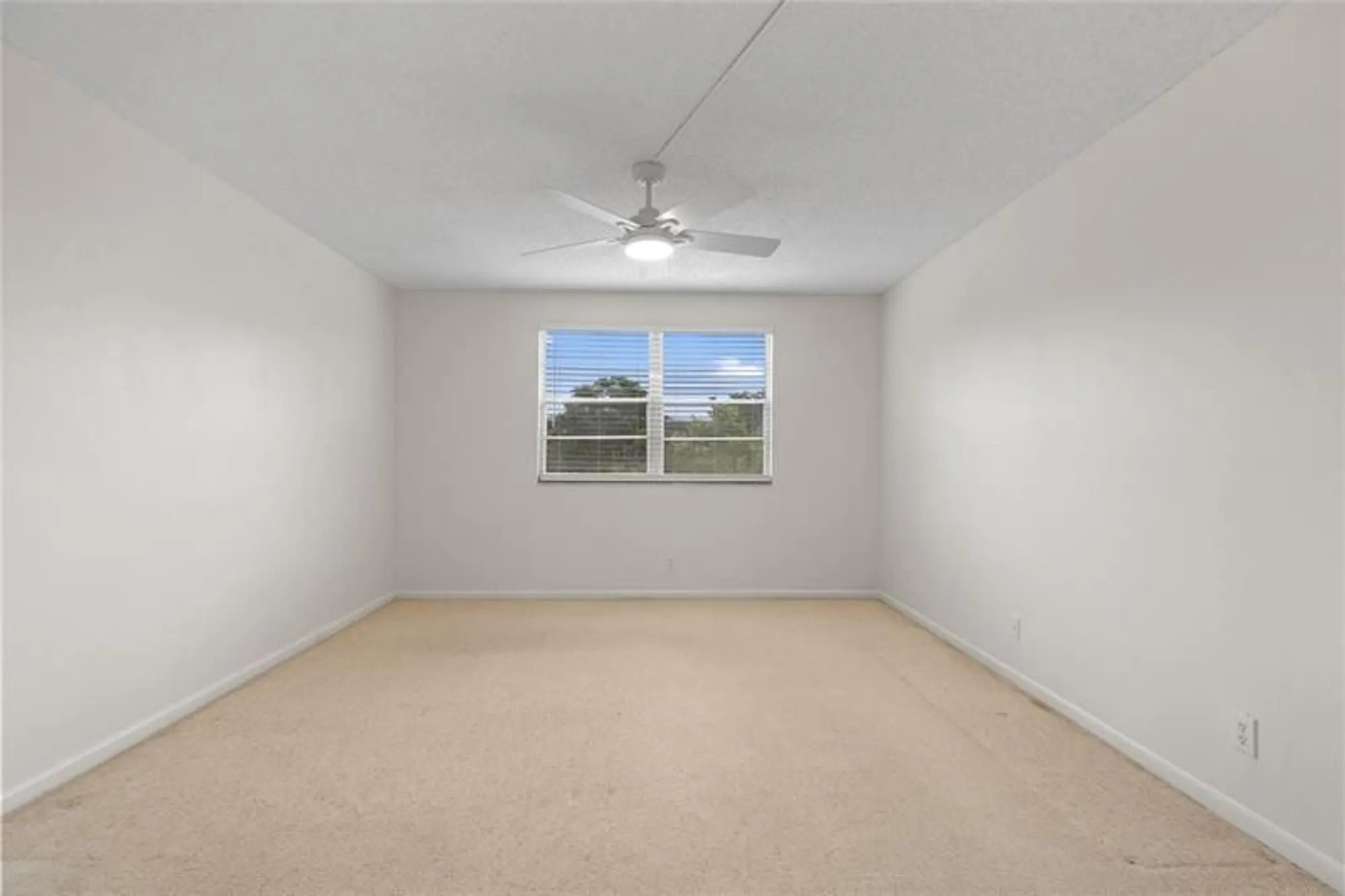 Property Slideshow image 18 of 29 | 1801 eleuthera pt j3, Coconut Creek, FL, 33066