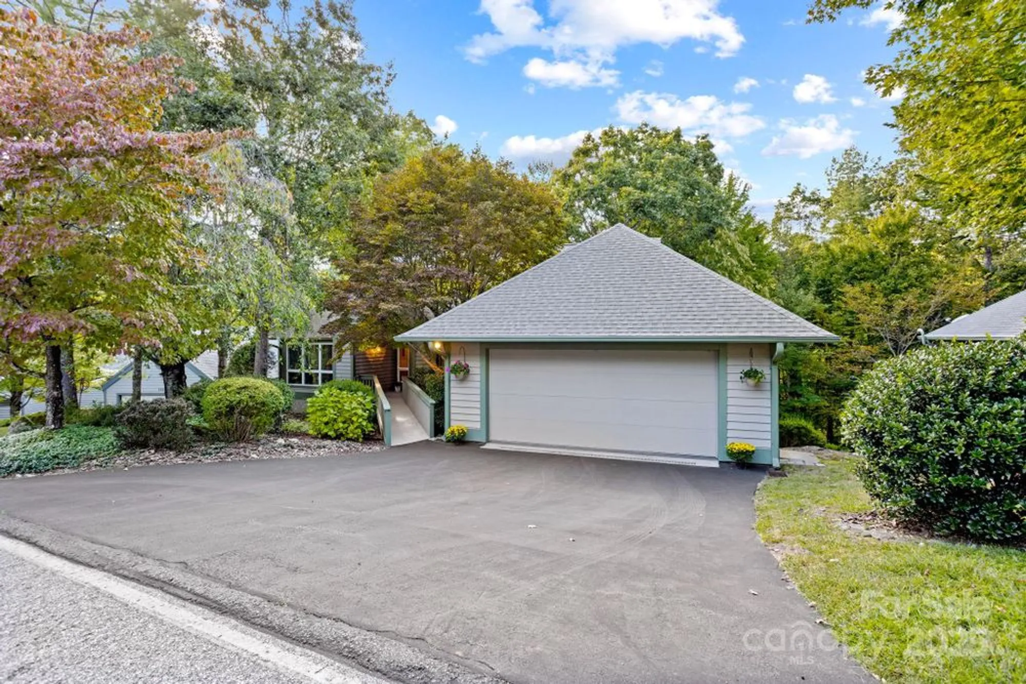 Property Slideshow image 32 of 32 | 128 forest view dr, Flat Rock, NC, 28731