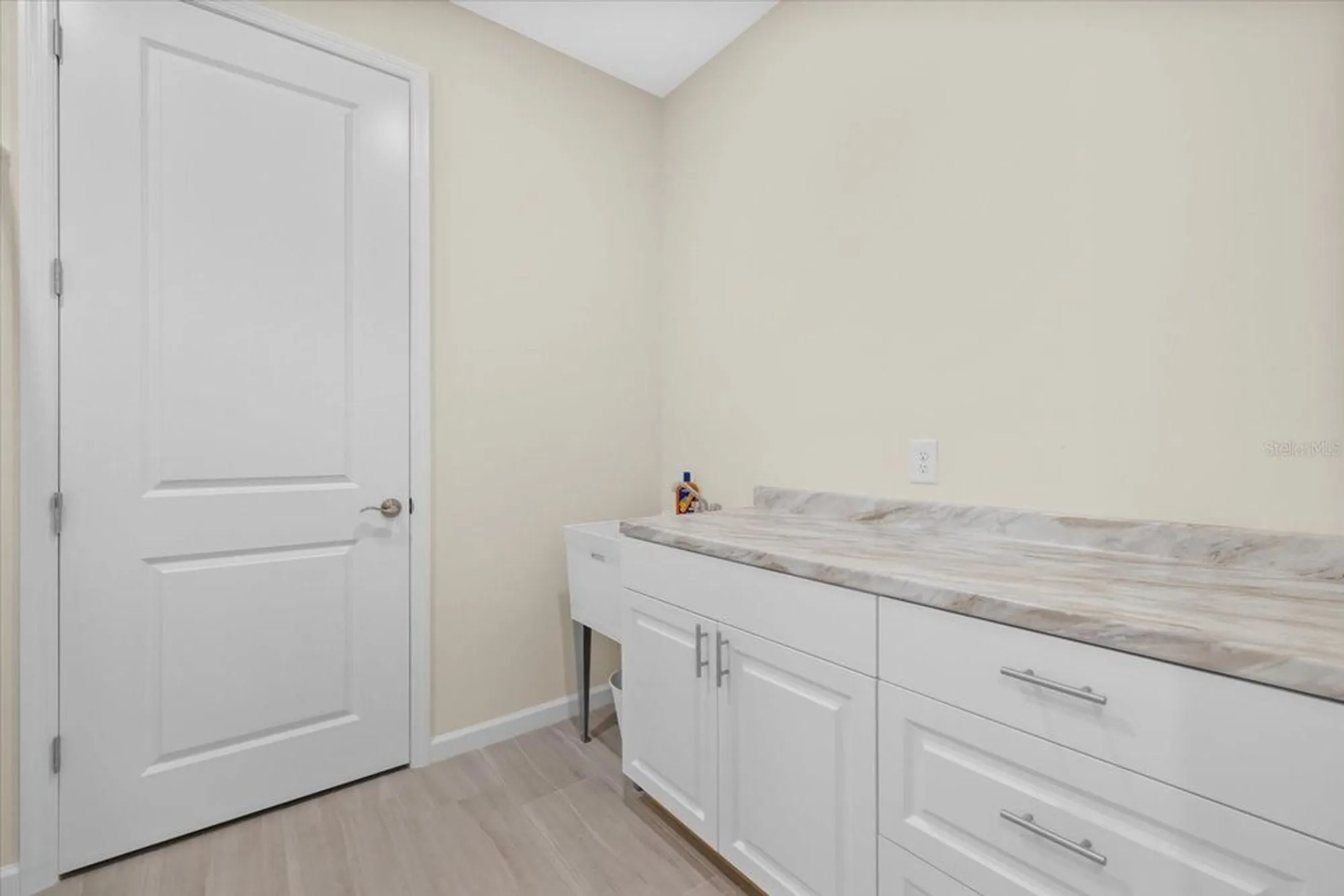 Property Slideshow image 7 of 43 | 6835 chester trl, Bradenton, FL, 34202