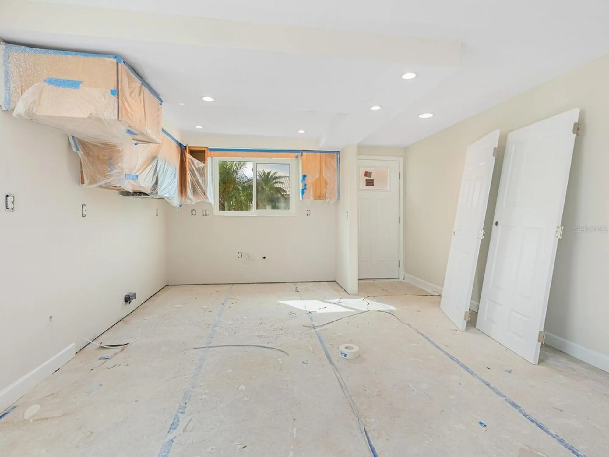 Property Slideshow image 9 of 41 | 667 el centro, Longboat Key, FL, 34228