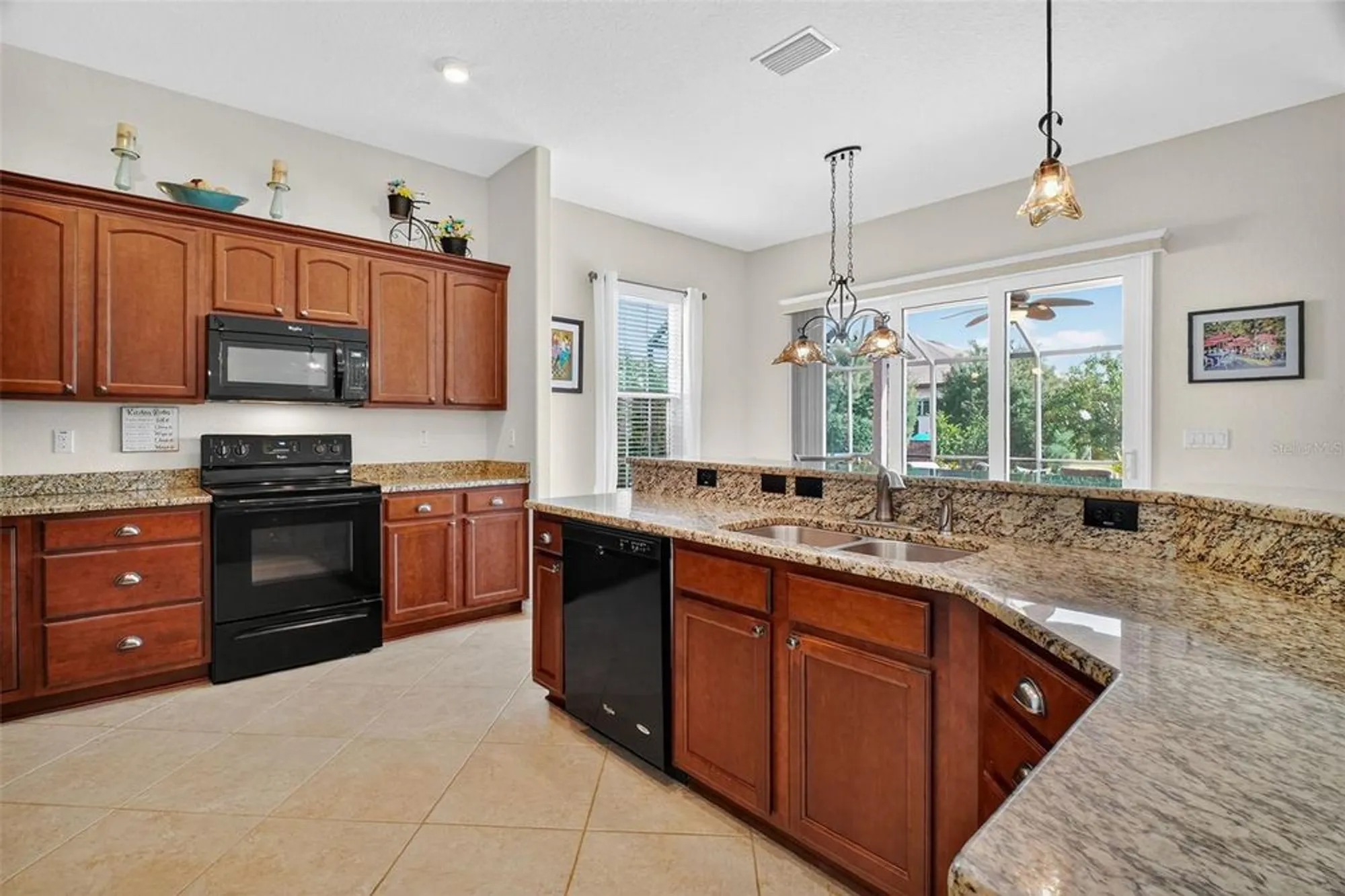Property Slideshow image 14 of 39 | 11276 se 170th pl, Summerfield, FL, 34491