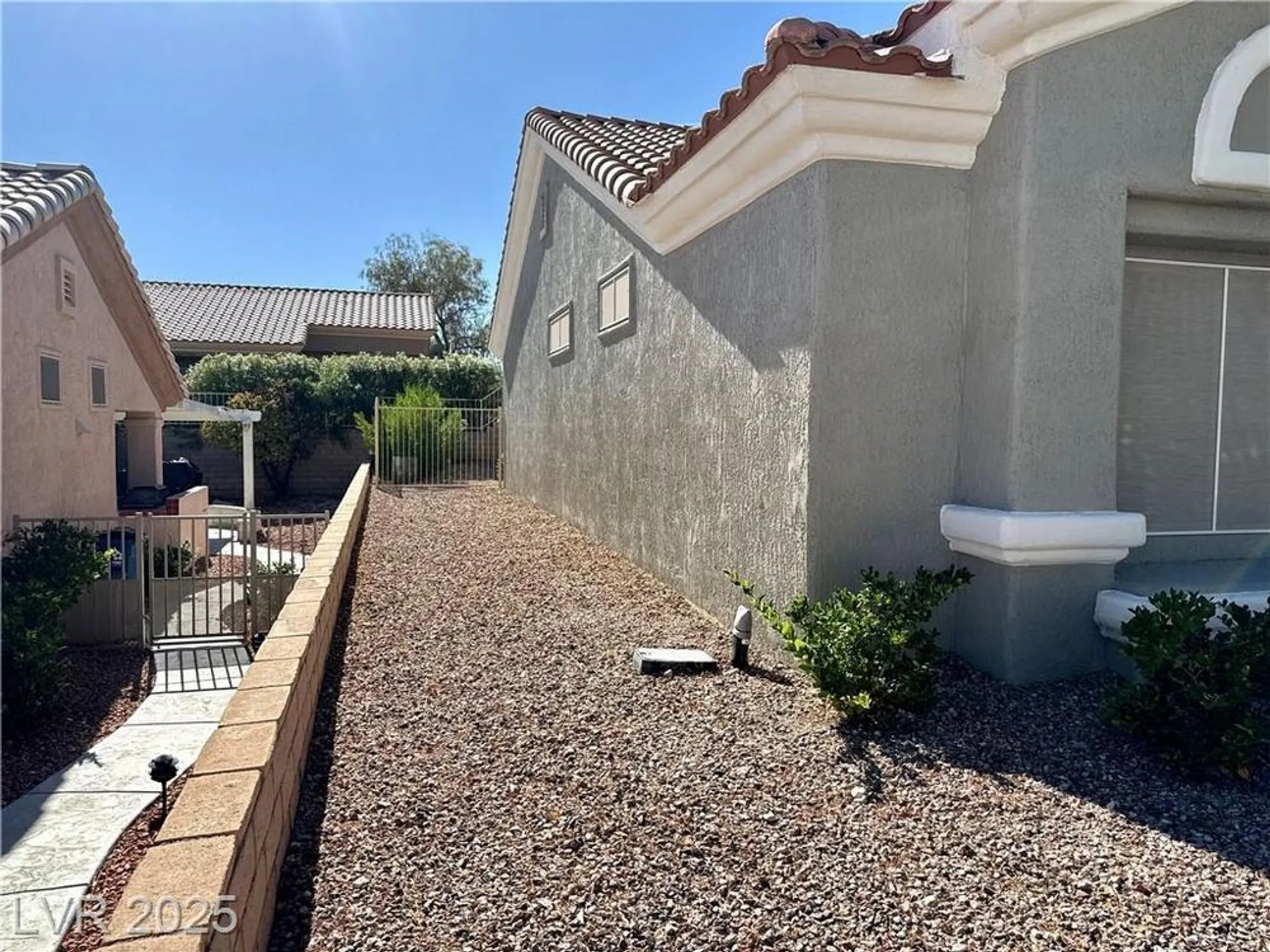 Property Slideshow image 4 of 36 | 10041 netherton dr, Las Vegas, NV, 89134