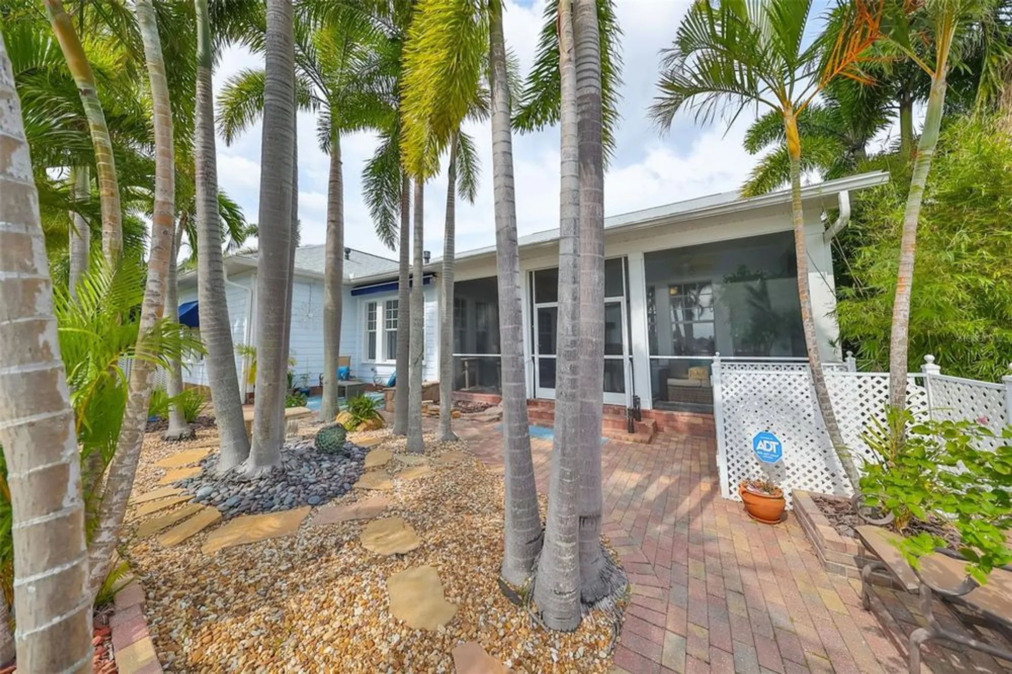 Property Slideshow image 44 of 72 | 618 islebay dr, Apollo Beach, FL, 33572