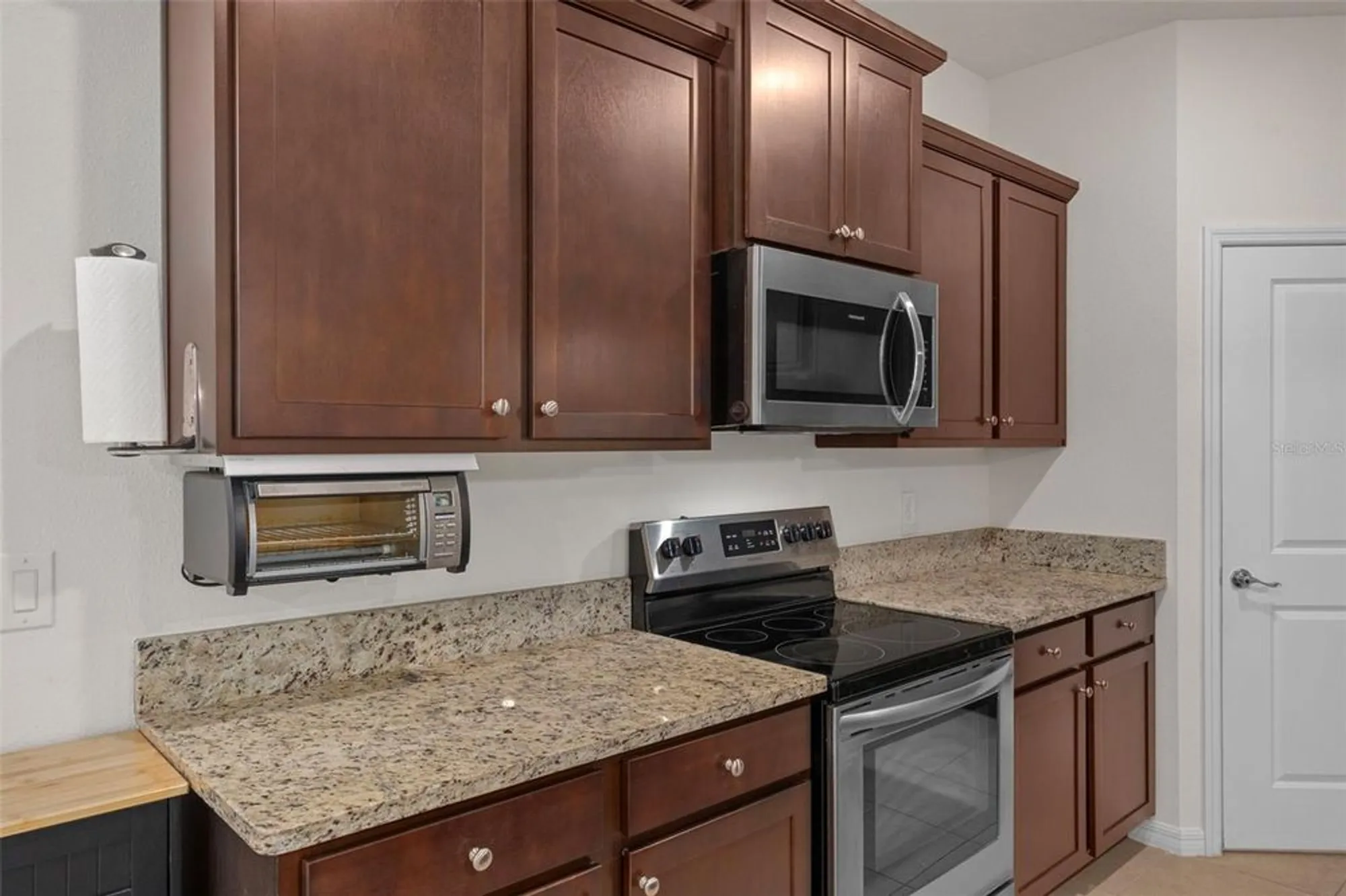 Property Slideshow image 15 of 50 | 12735 eastpointe dr, Dade City, FL, 33525