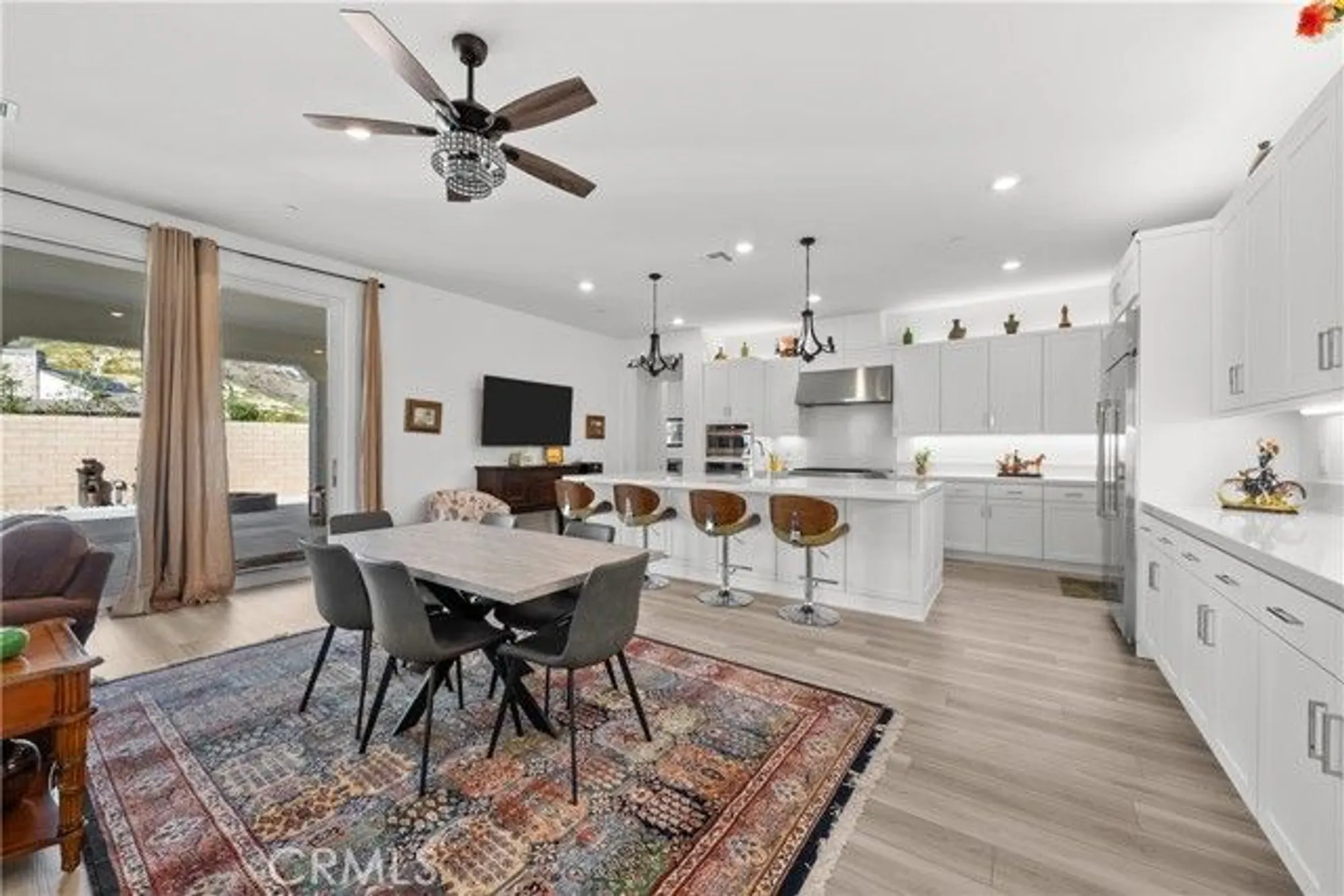 Property Slideshow image 7 of 46 | 24513 via sendero, Valencia, CA, 91354