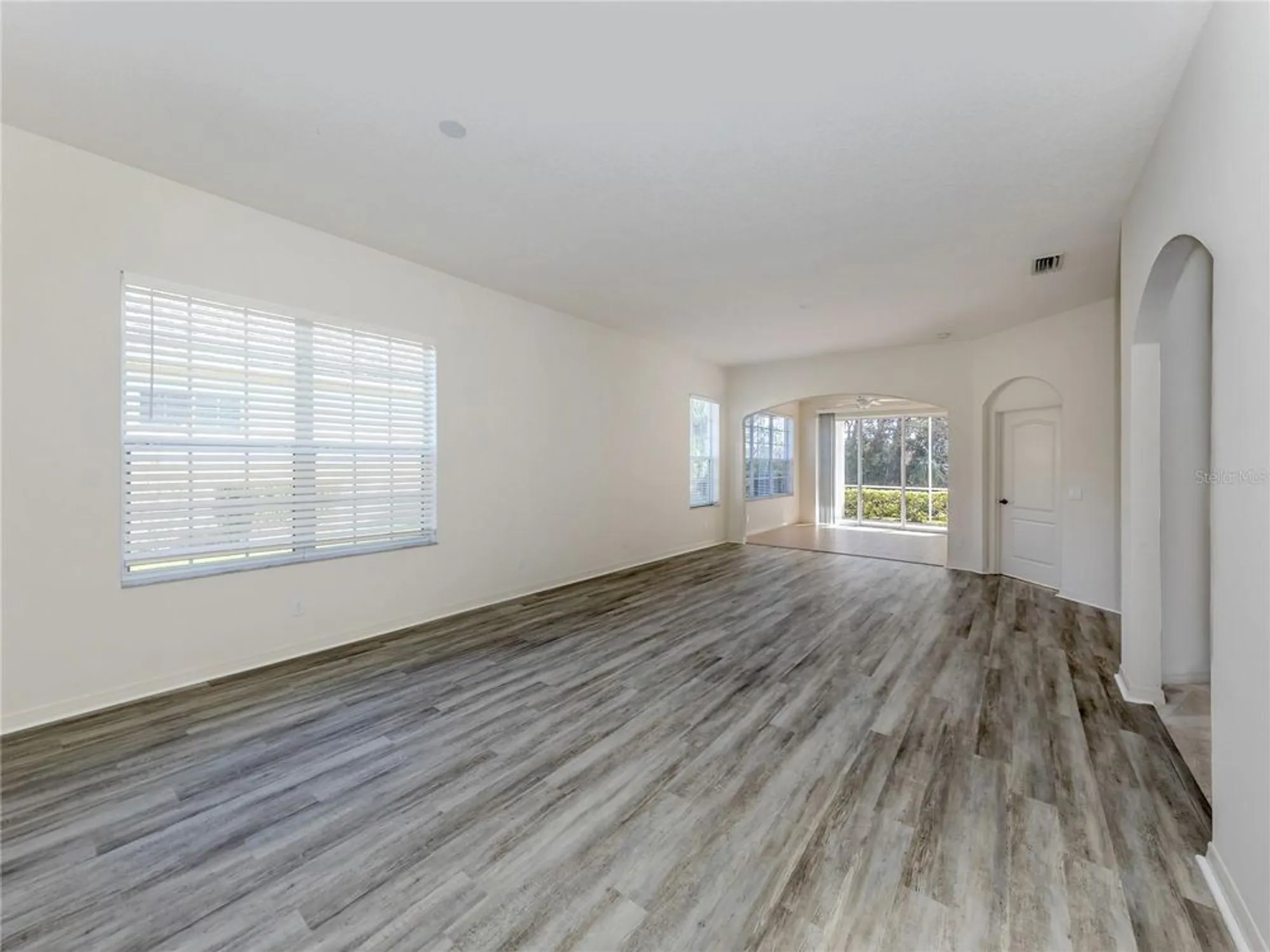 Property Slideshow image 4 of 33 | 1622 monarch dr # 1622, Venice, FL, 34293