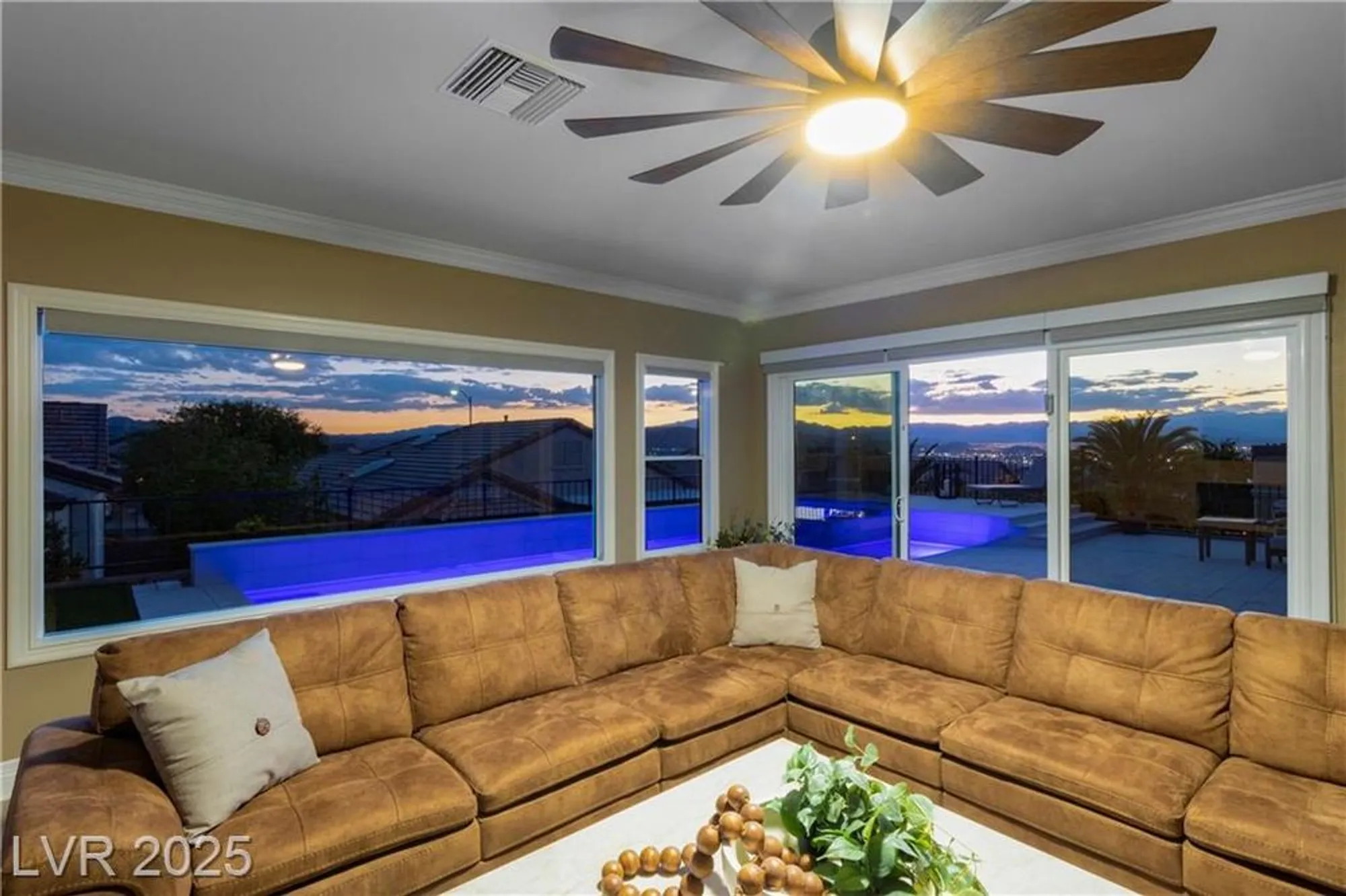 Property Slideshow image 17 of 56 | 1999 oliver springs st, Henderson, NV, 89052