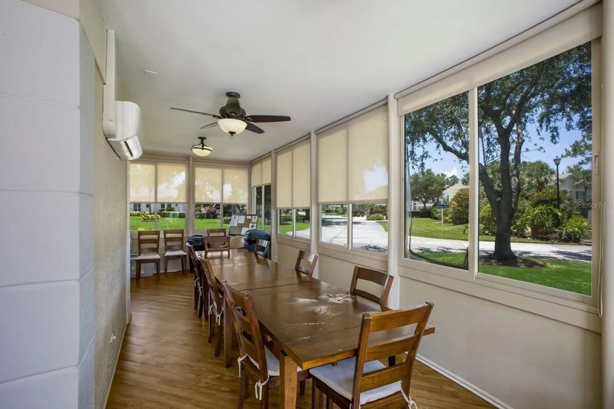 Property Slideshow image 22 of 28 | 915 barclay ct, Venice, FL, 34293