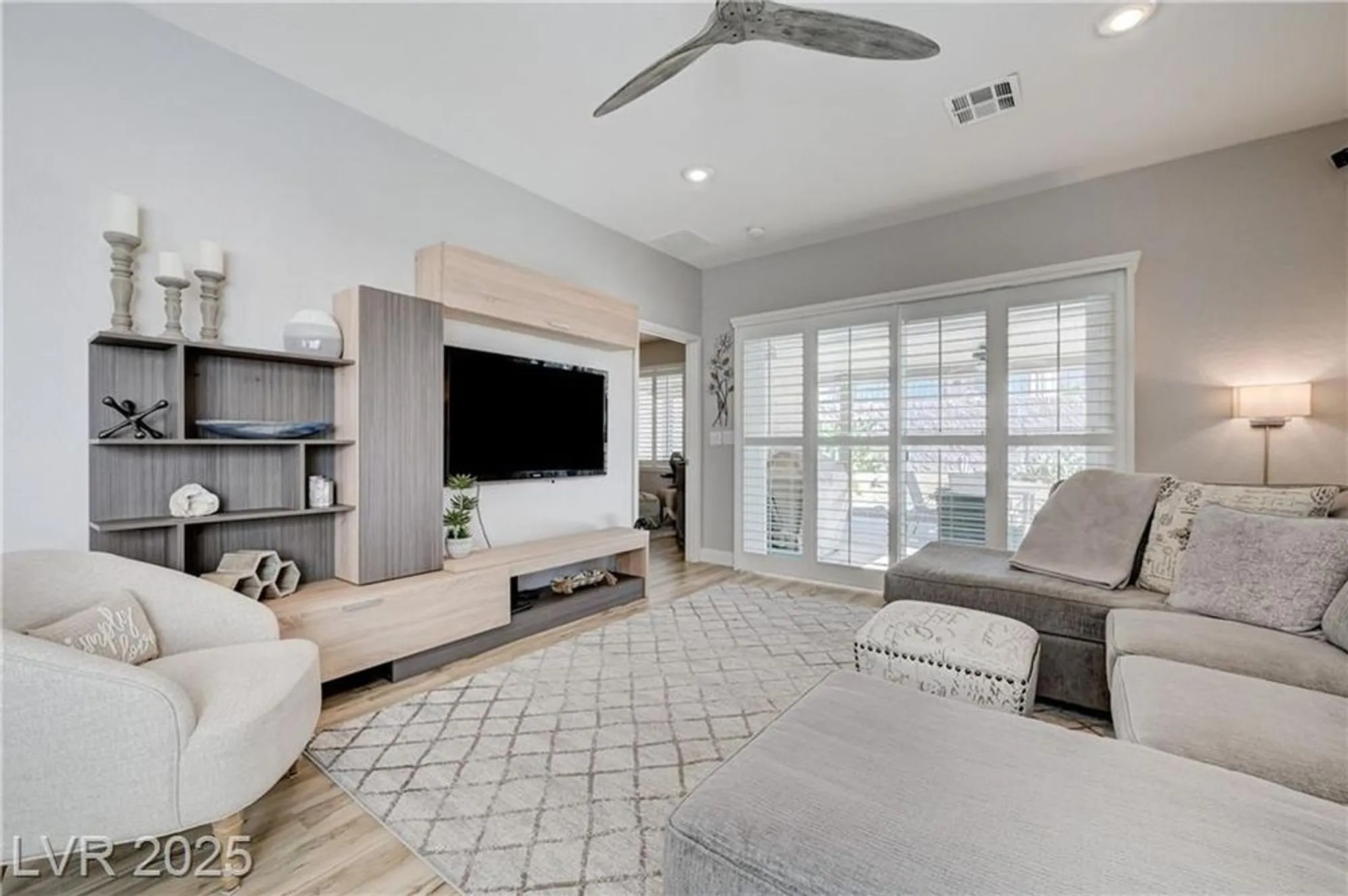 Property Slideshow image 18 of 51 | 2510 darda st, Henderson, NV, 89044