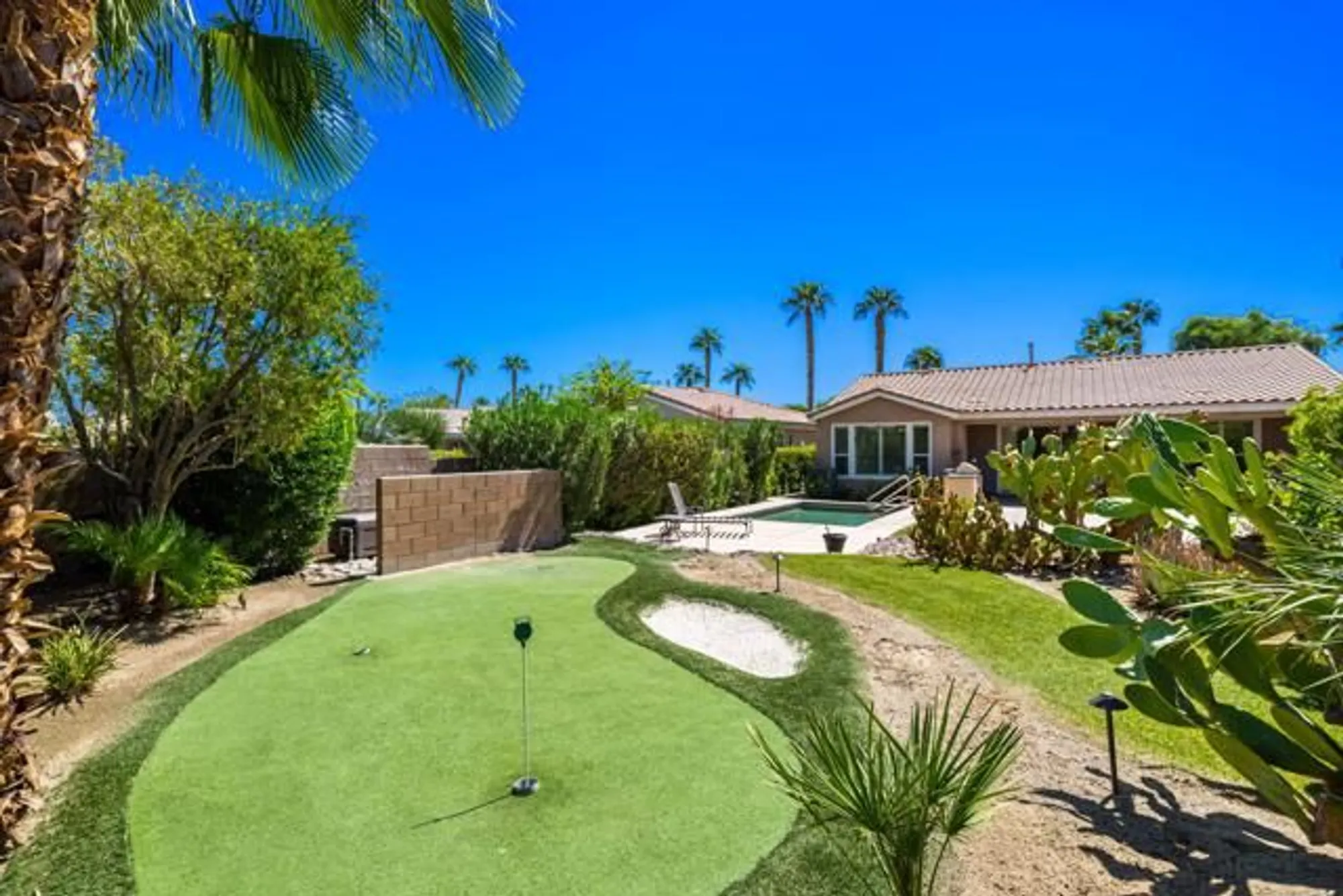 Property Slideshow image 31 of 85 | 81650 prism dr, La Quinta, CA, 92253