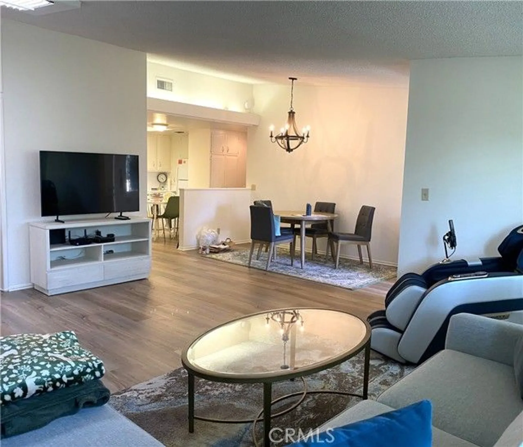 Property Slideshow image 8 of 19 | 13281 del monte dr # m12-34d, Seal Beach, CA, 90740
