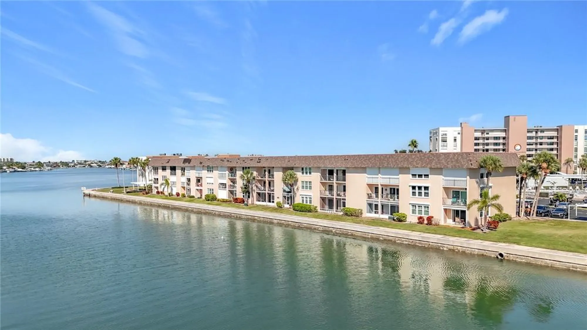 Property Slideshow image 40 of 65 | 7930 sun island dr 111, South Pasadena, FL, 33707