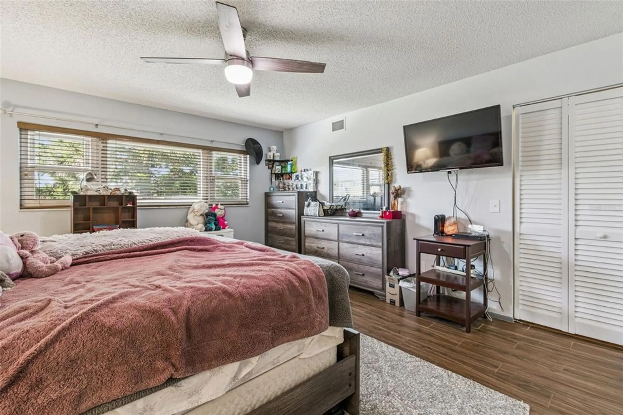 Property Slideshow image 39 of 100 | 2221 norwegian dr 41, Clearwater, FL, 33763