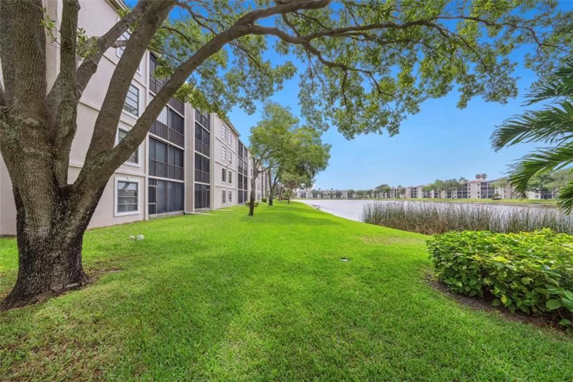 Property Slideshow image 27 of 29 | 6269 pointe regal cir 210, Delray Beach, FL, 33484