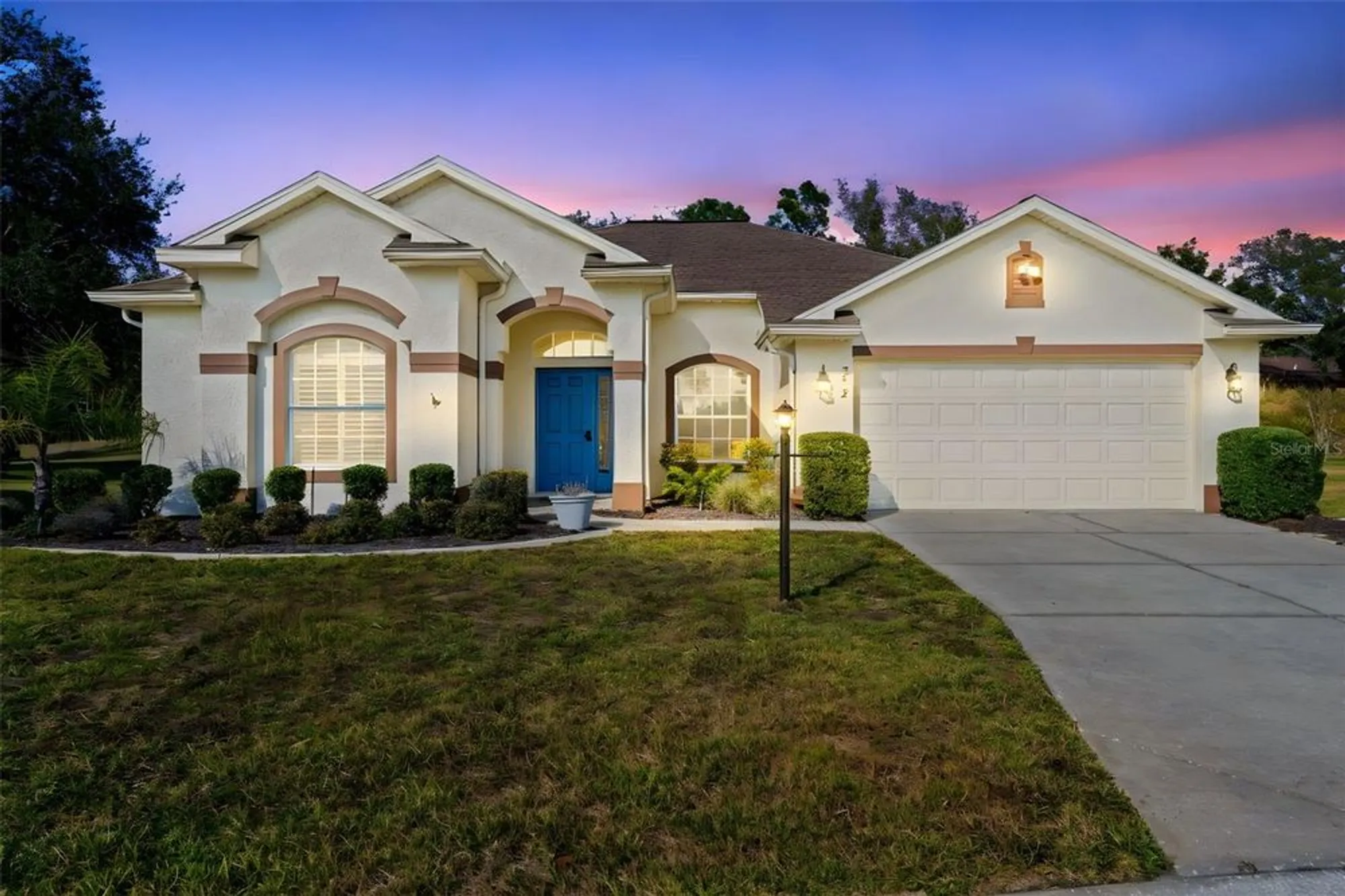 Property Slideshow image 2 of 54 | 332 mcintosh ct, Spring Hill, FL, 34609