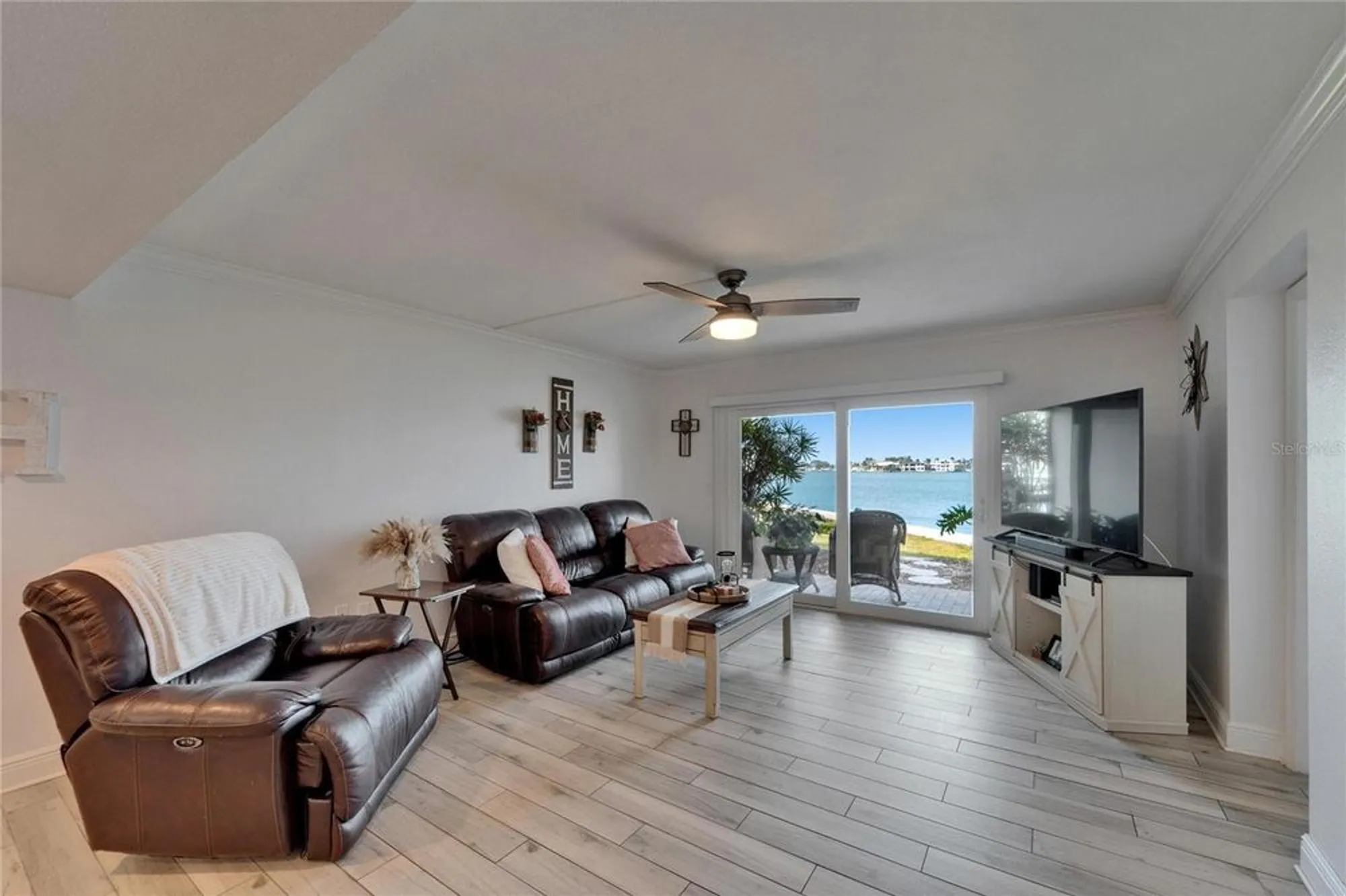 Property Slideshow image 15 of 60 | 7700 sun island dr 107, South Pasadena, FL, 33707