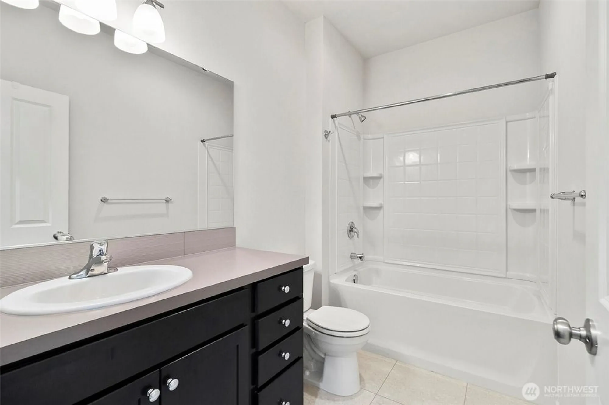 Property Slideshow image 22 of 38 | 103 hickory ave 35, Orting, WA, 98360