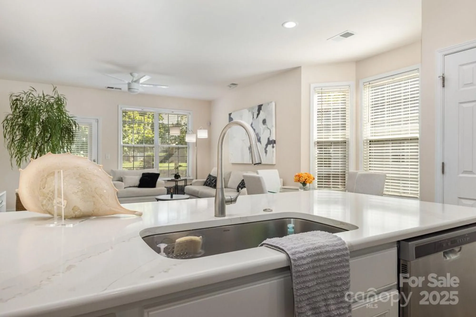 Property Slideshow image 17 of 35 | 881 platinum dr, Fort Mill, SC, 29708