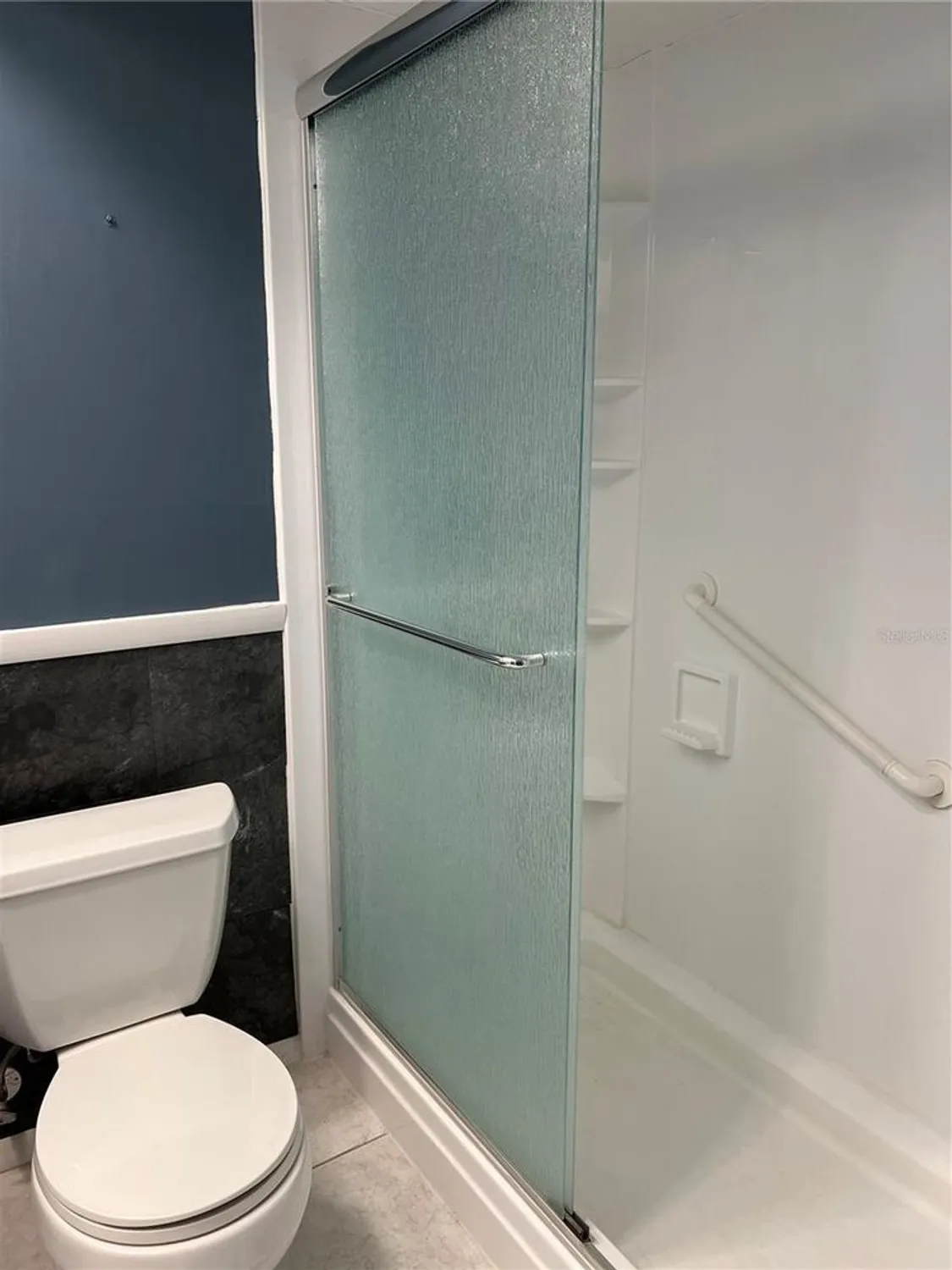 Property Slideshow image 18 of 33 | 1614 berwick ct d, Palm Harbor, FL, 34684