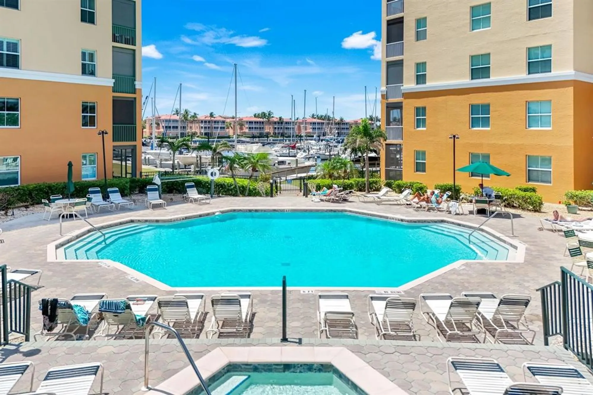 Property Slideshow image 5 of 40 | 2090 matecumbe key rd 1404, Punta Gorda, FL, 33955