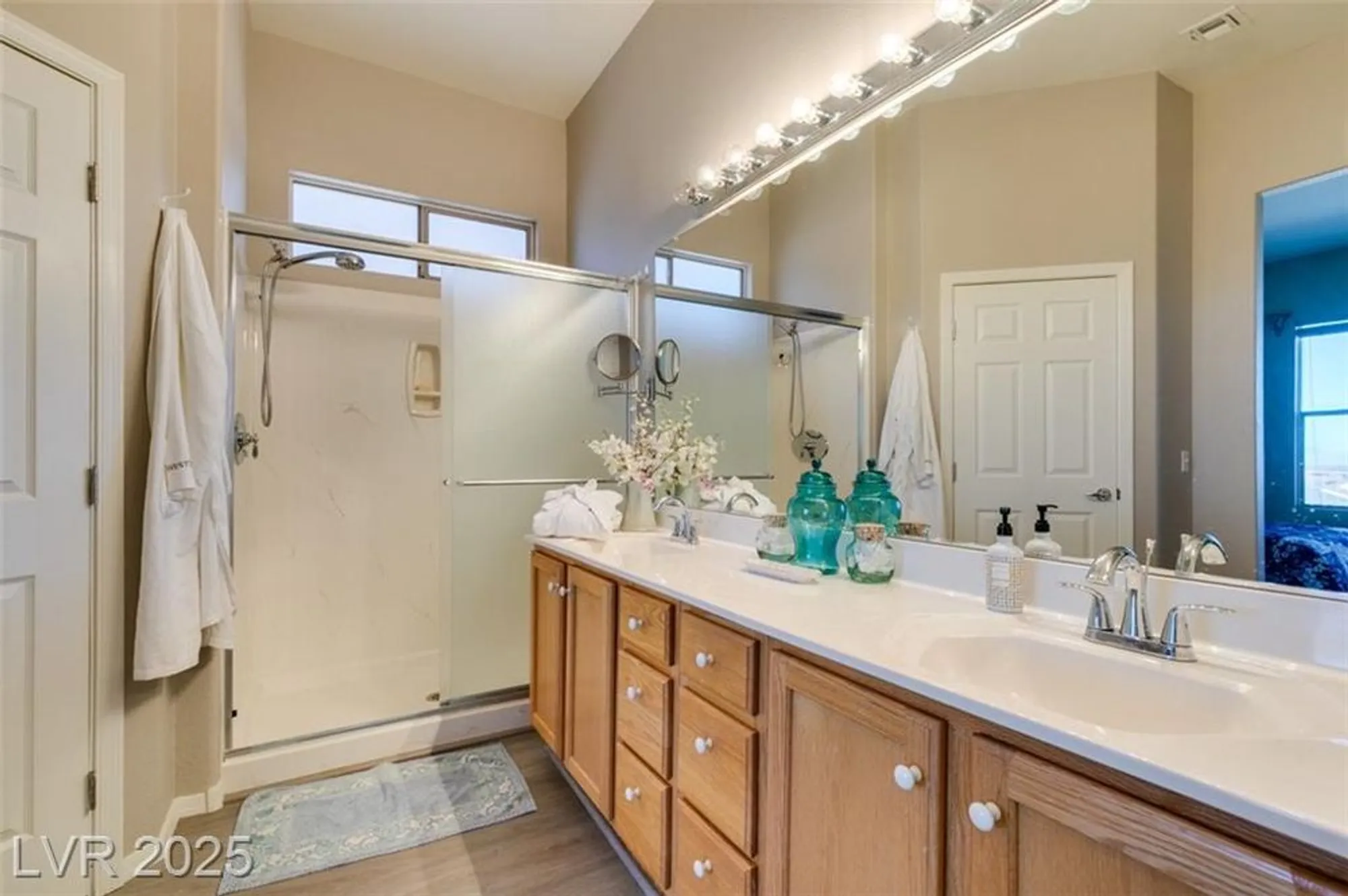 Property Slideshow image 27 of 34 | 2112 king mesa dr, Henderson, NV, 89012