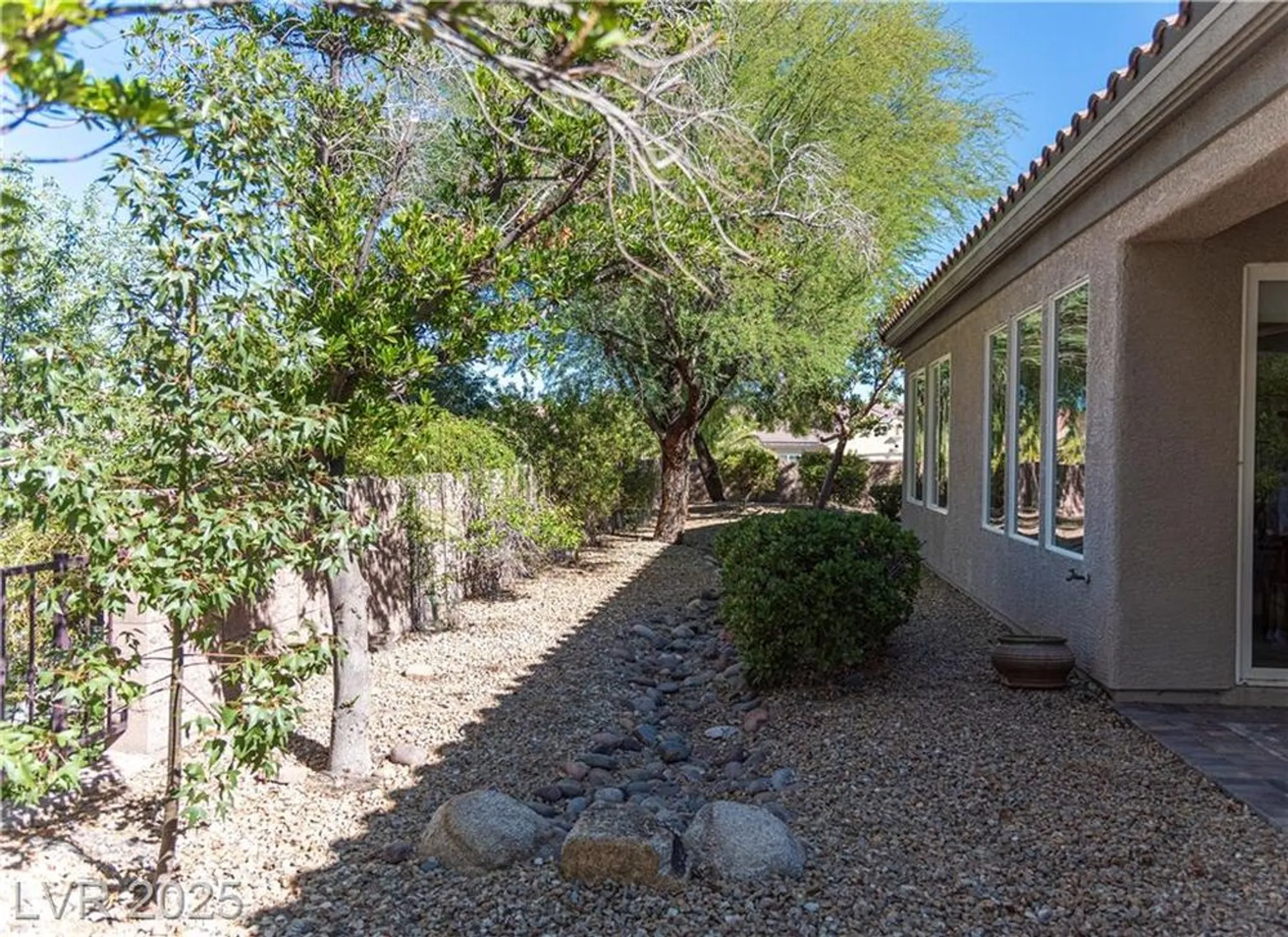 Property Slideshow image 32 of 35 | 2304 janesville ln, Henderson, NV, 89044