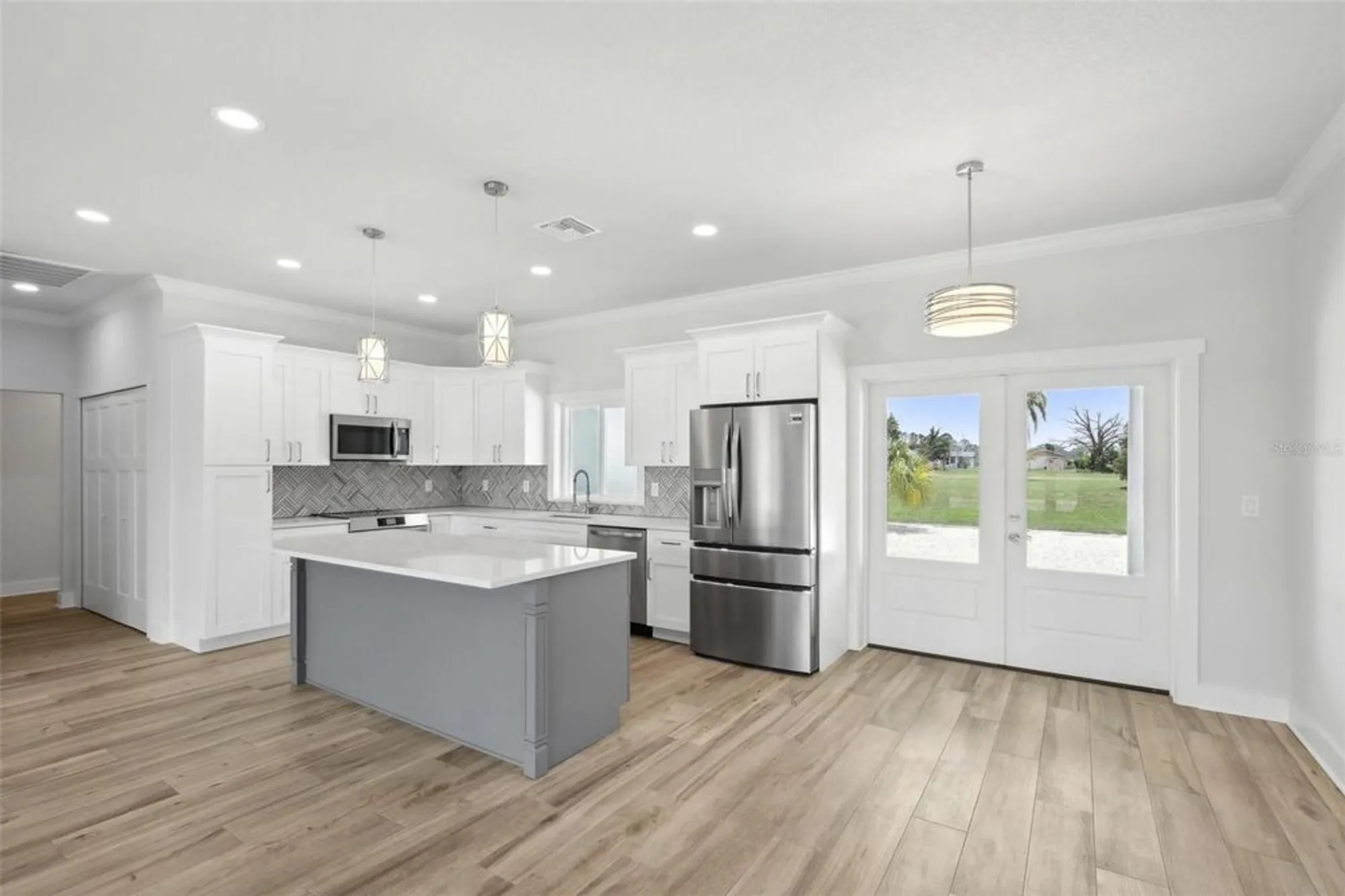 Property Slideshow image 10 of 32 | 718 desert hills way, Sun City Center, FL, 33573