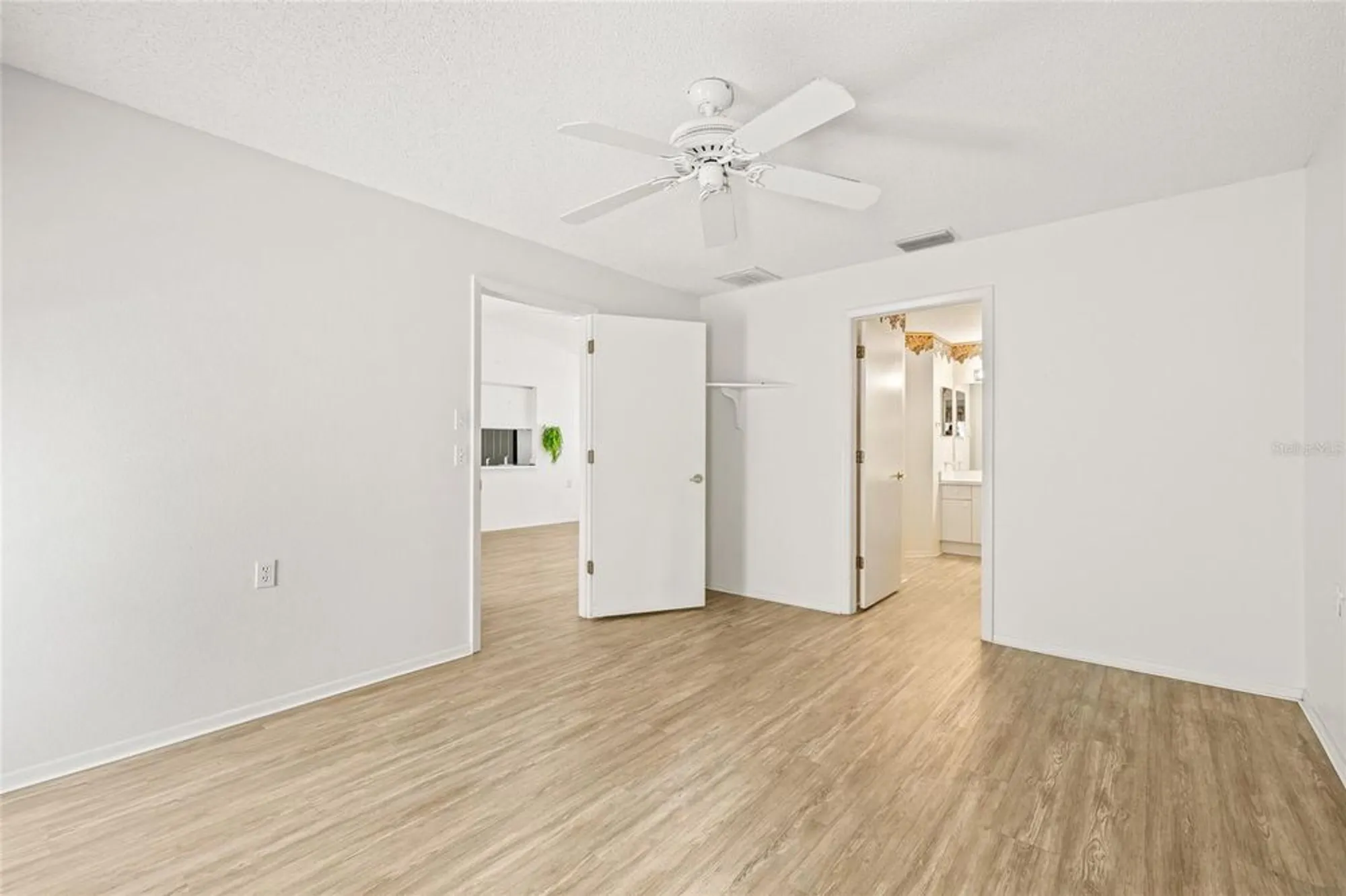 Property Slideshow image 24 of 49 | 7343 willow brook dr, Spring Hill, FL, 34606